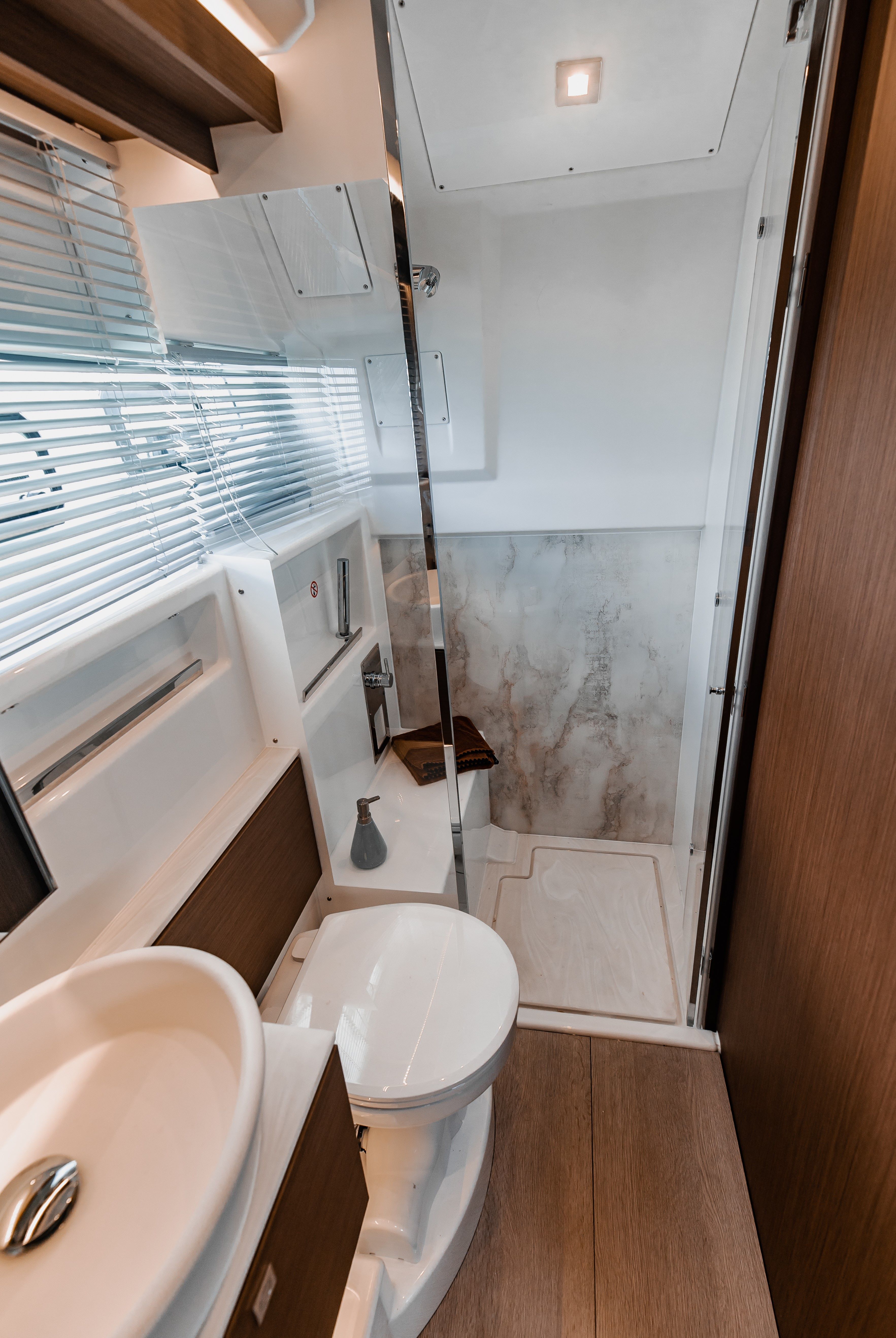 New 2026 Wellcraft 44 Explorer for Sale | Vancouver, BC | M&P Yacht Centre