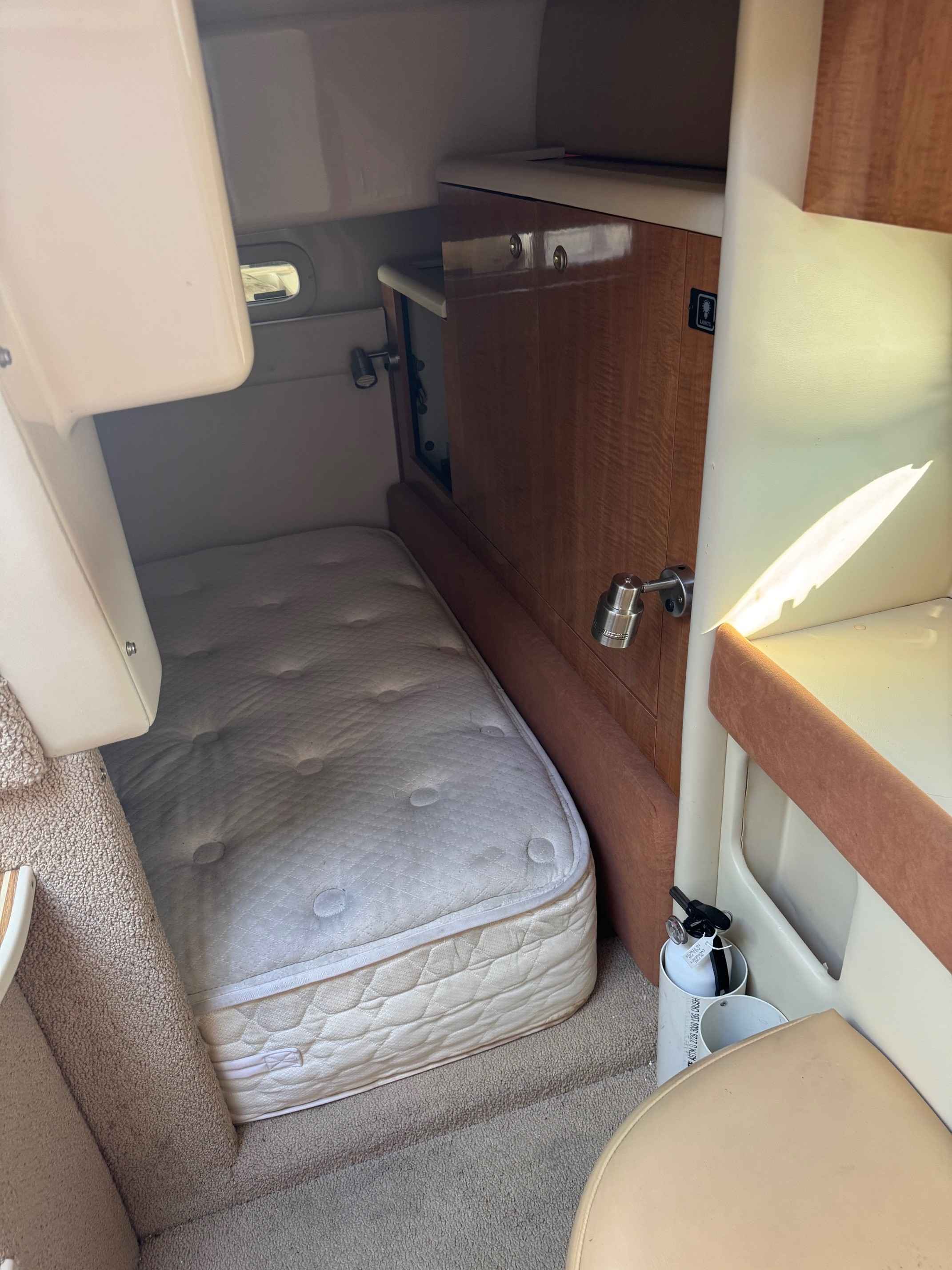 boat-carouselImage-image