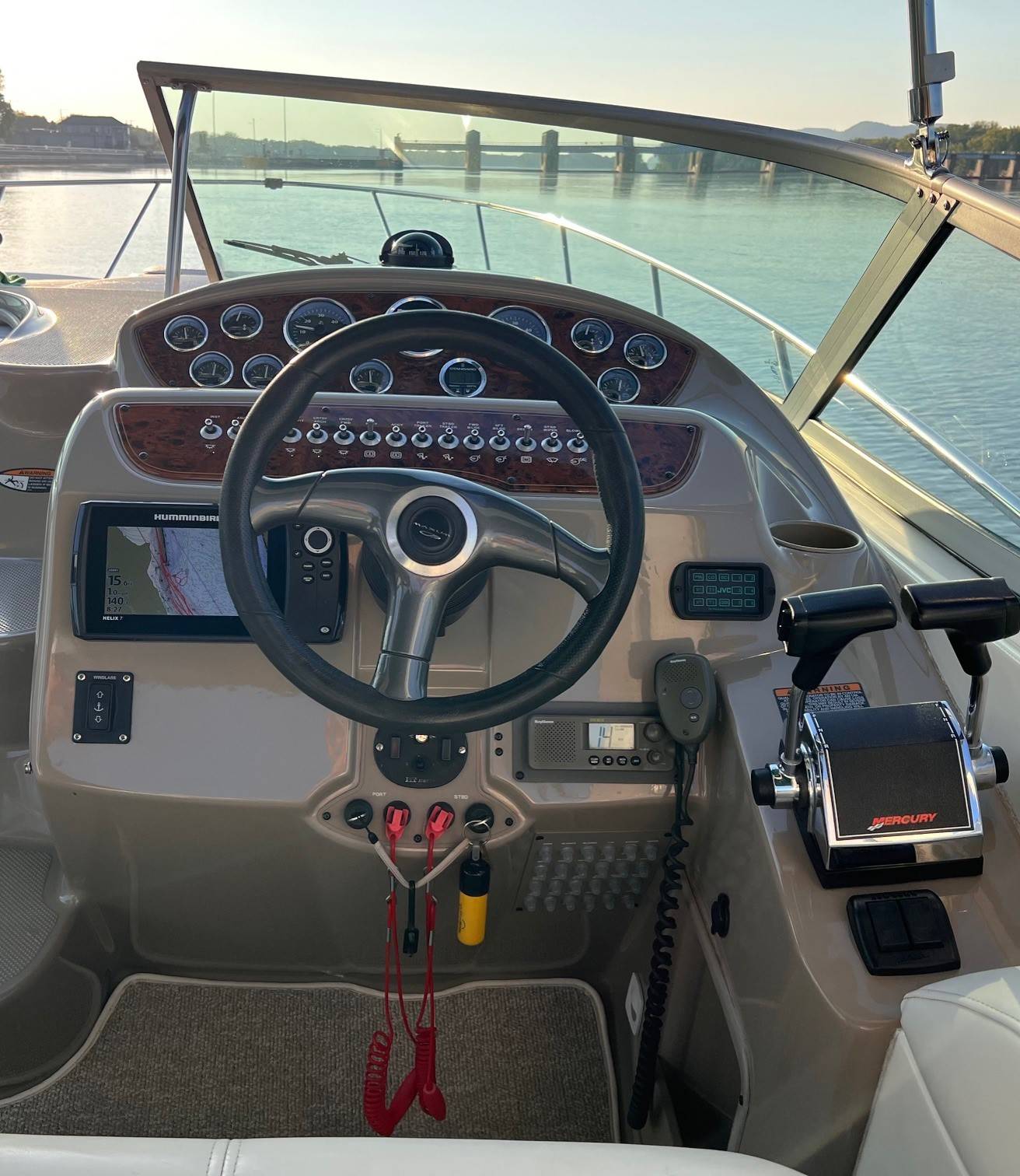 boat-carouselImage-image