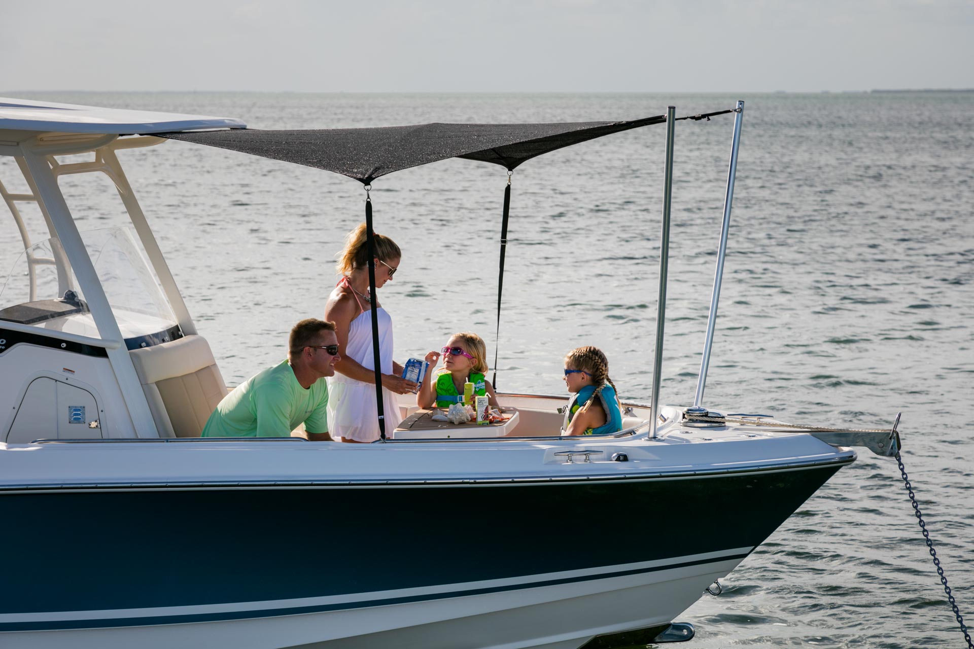 2026 Boston Whaler 230 Outrage -36