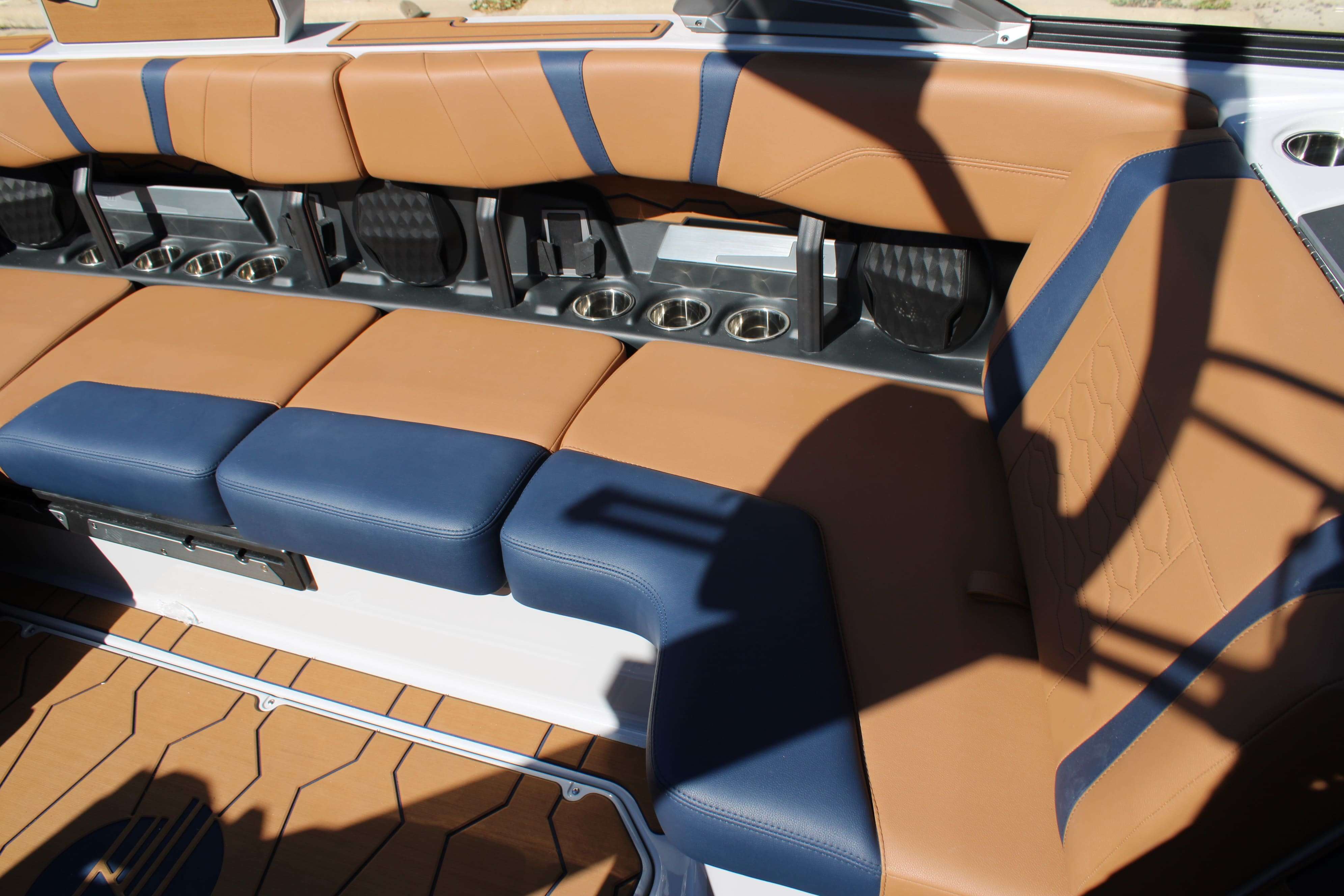 2026 Malibu Boats Wakesetter 23 MXZ-16