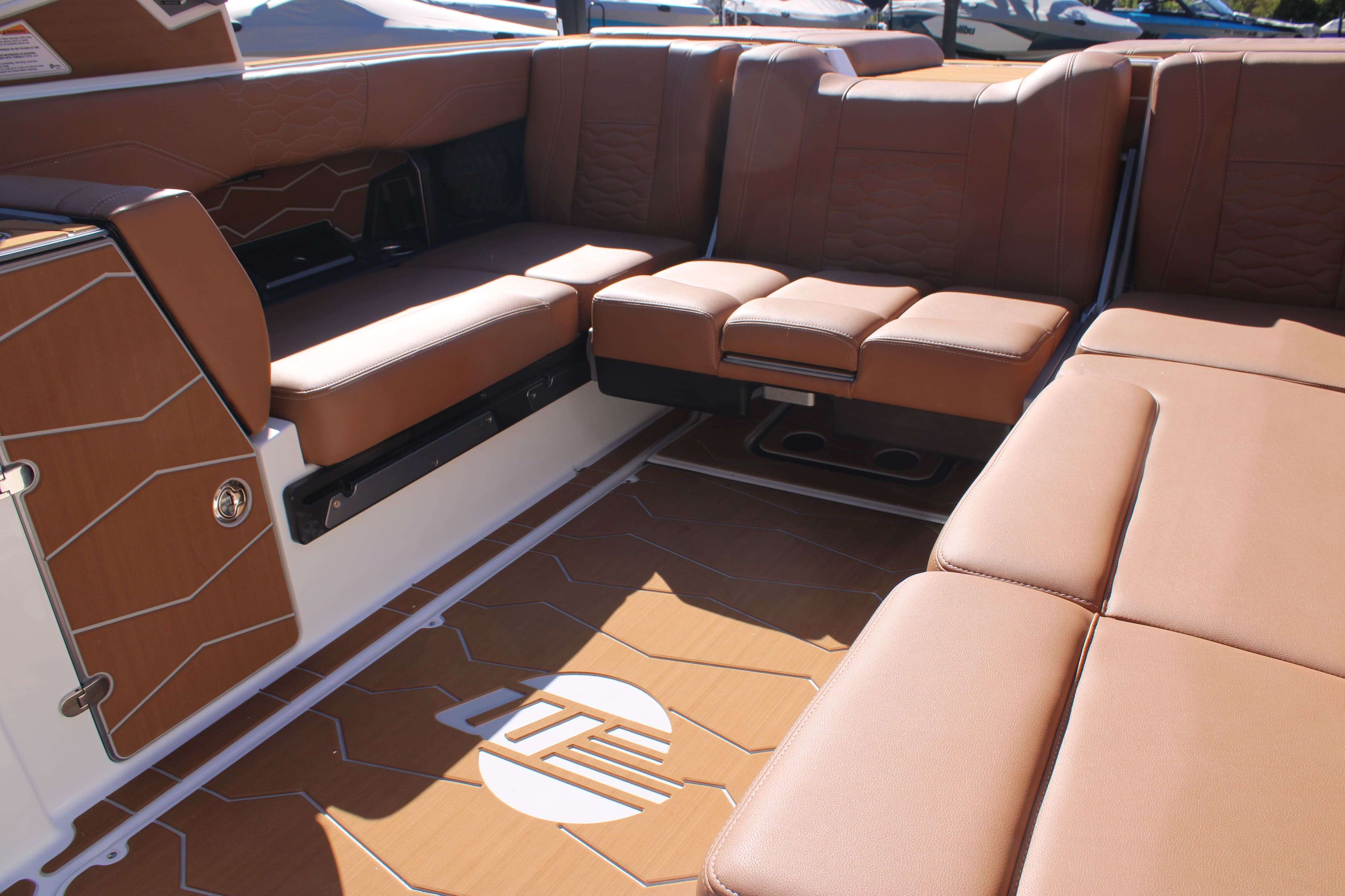 2026 Malibu Boats Wakesetter 24 MXZ-17