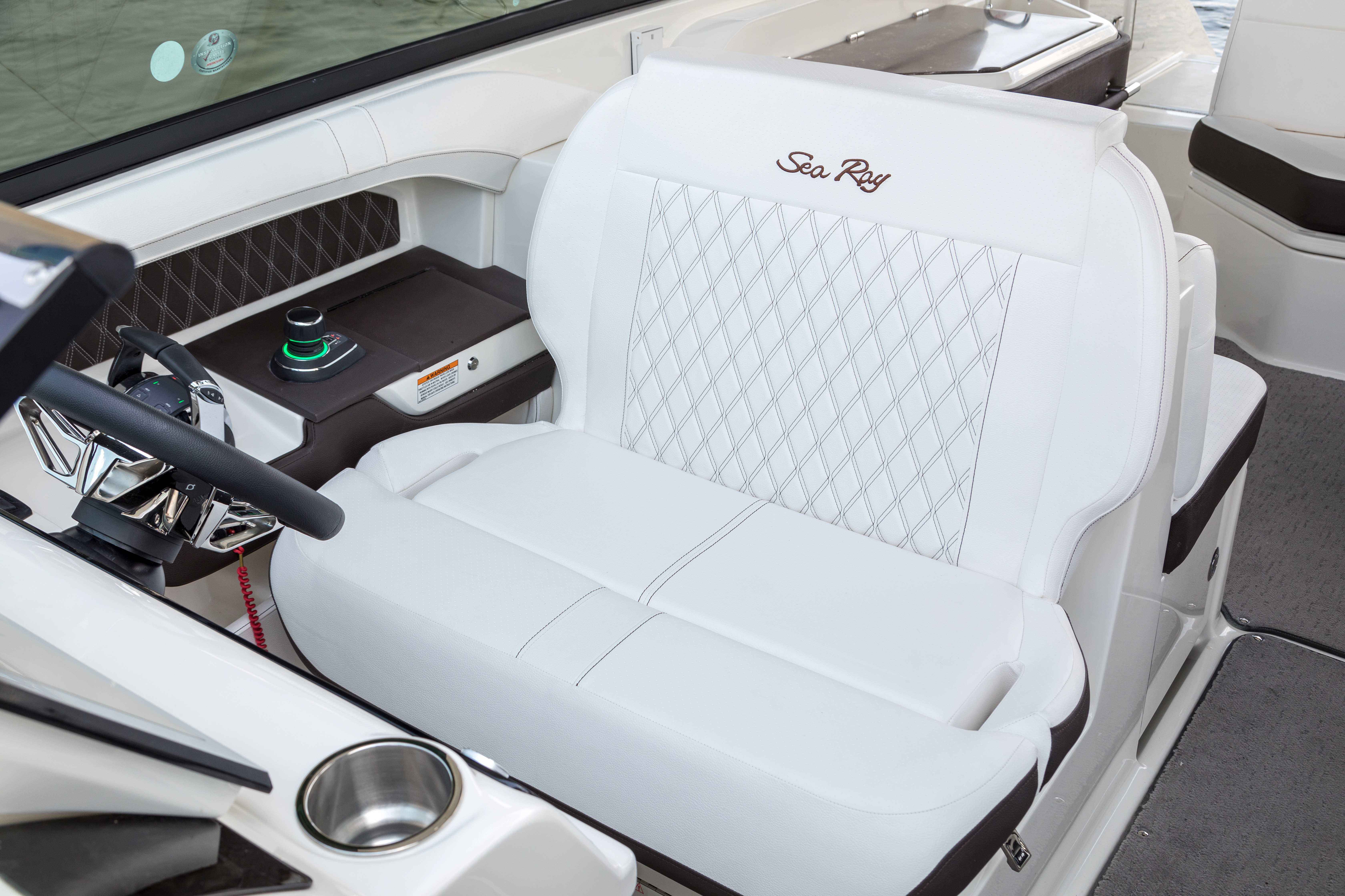 New 2026 Sea ray SLX 310 for Sale | Vancouver, BC | M&P Yacht Centre