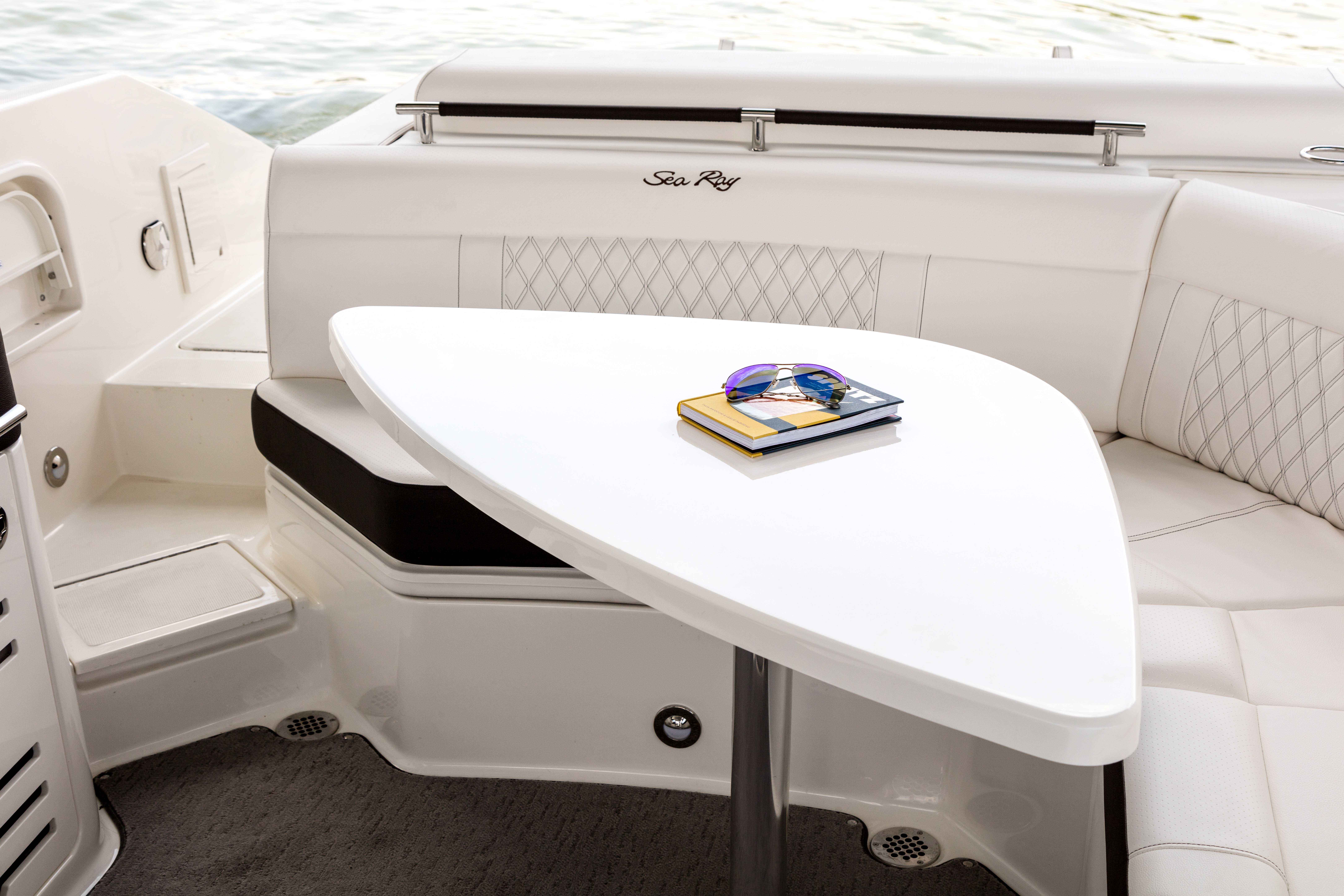 New 2026 Sea ray SLX 310 for Sale | Vancouver, BC | M&P Yacht Centre