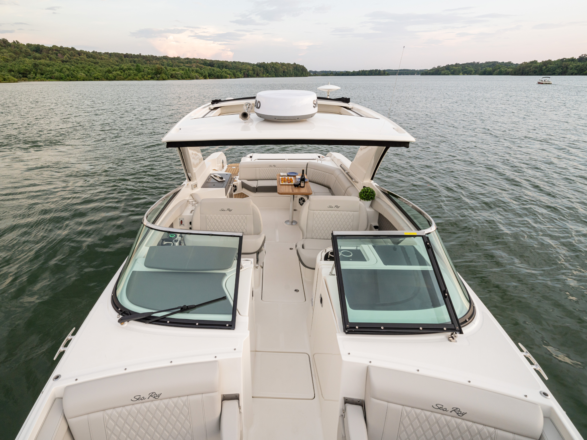 New 2026 Sea ray SLX 350 for Sale | Vancouver, BC | M&P Yacht Centre