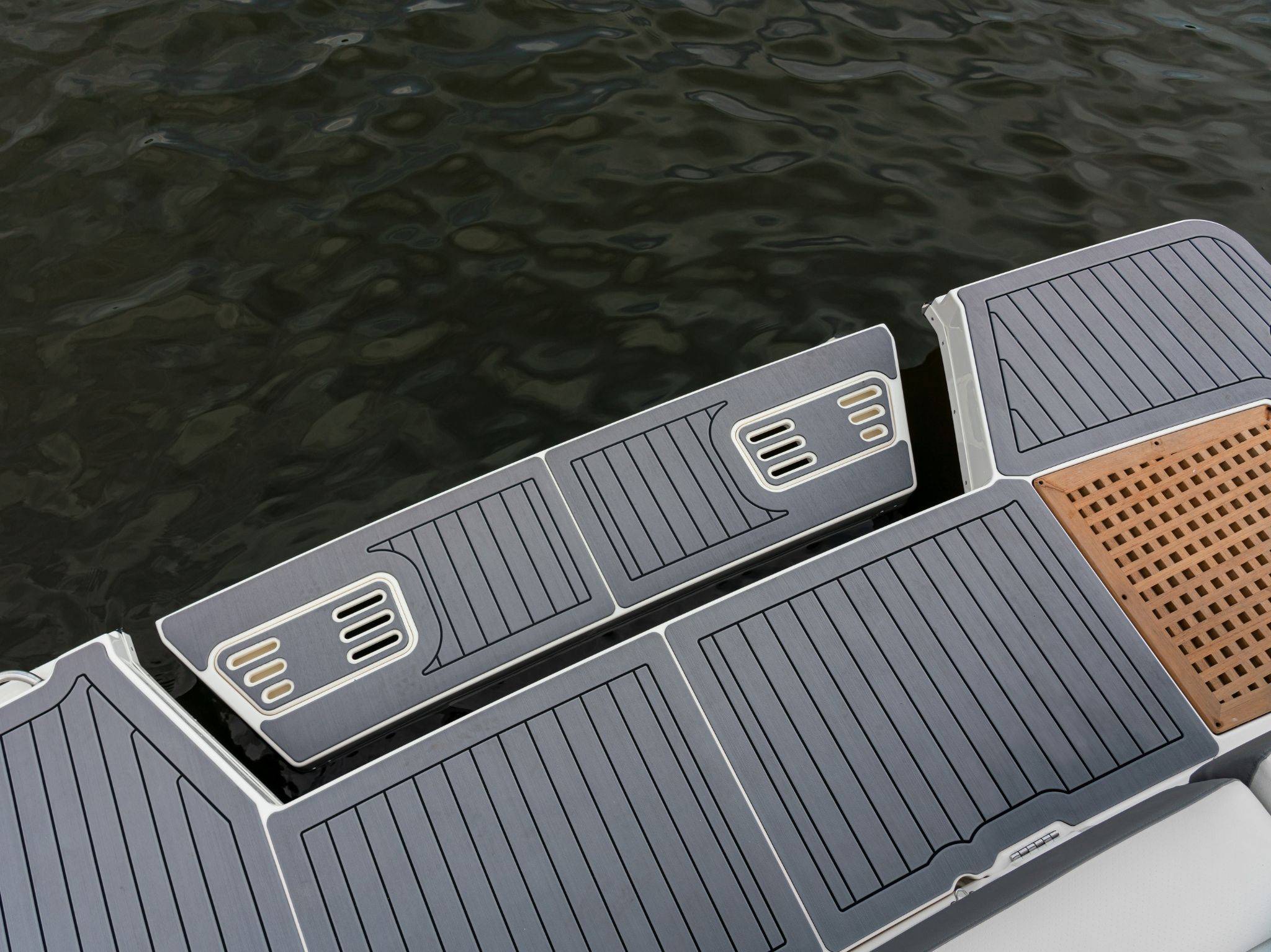 New 2026 Sea ray SLX 400 for Sale | Vancouver, BC | M&P Yacht Centre