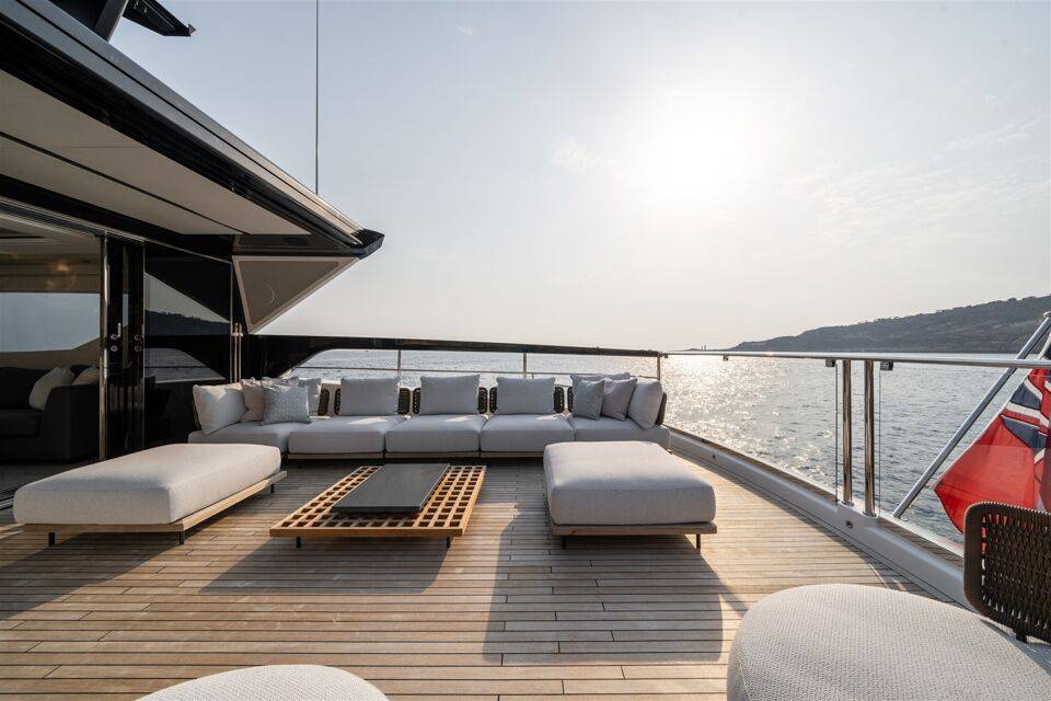 New 2026 Sunseeker 82 Ocean Enclosed for Sale | Vancouver, BC | M&P Yacht Centre