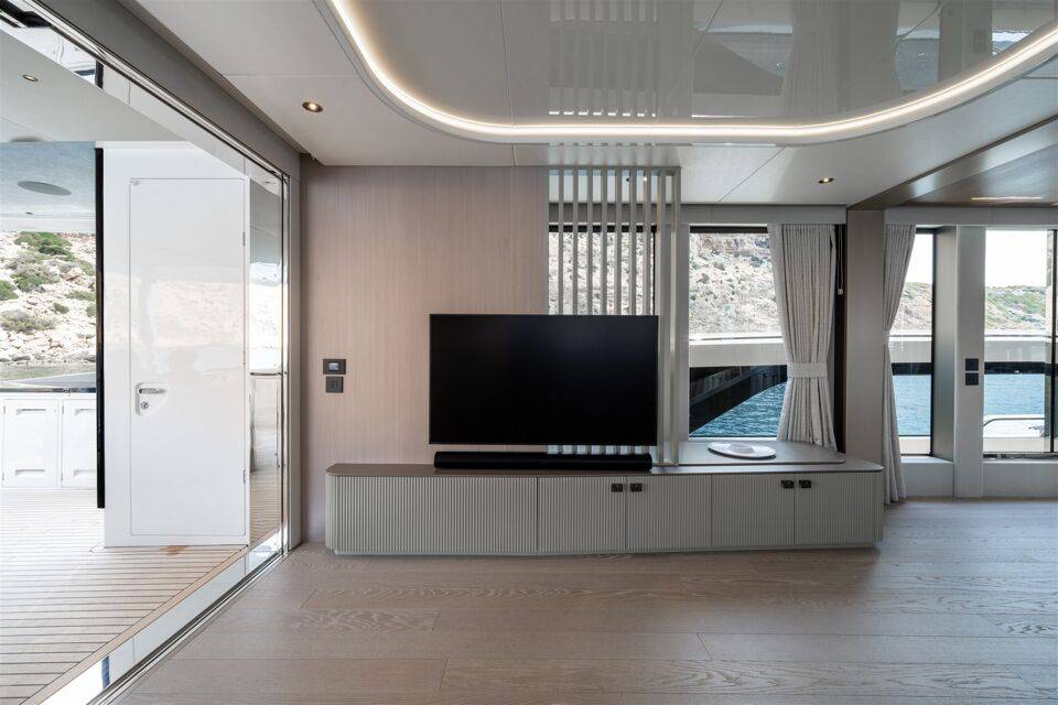 New 2026 Sunseeker 82 Ocean Enclosed for Sale | Vancouver, BC | M&P Yacht Centre