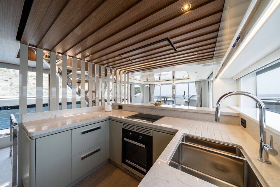 New 2026 Sunseeker 82 Ocean Enclosed for Sale | Vancouver, BC | M&P Yacht Centre