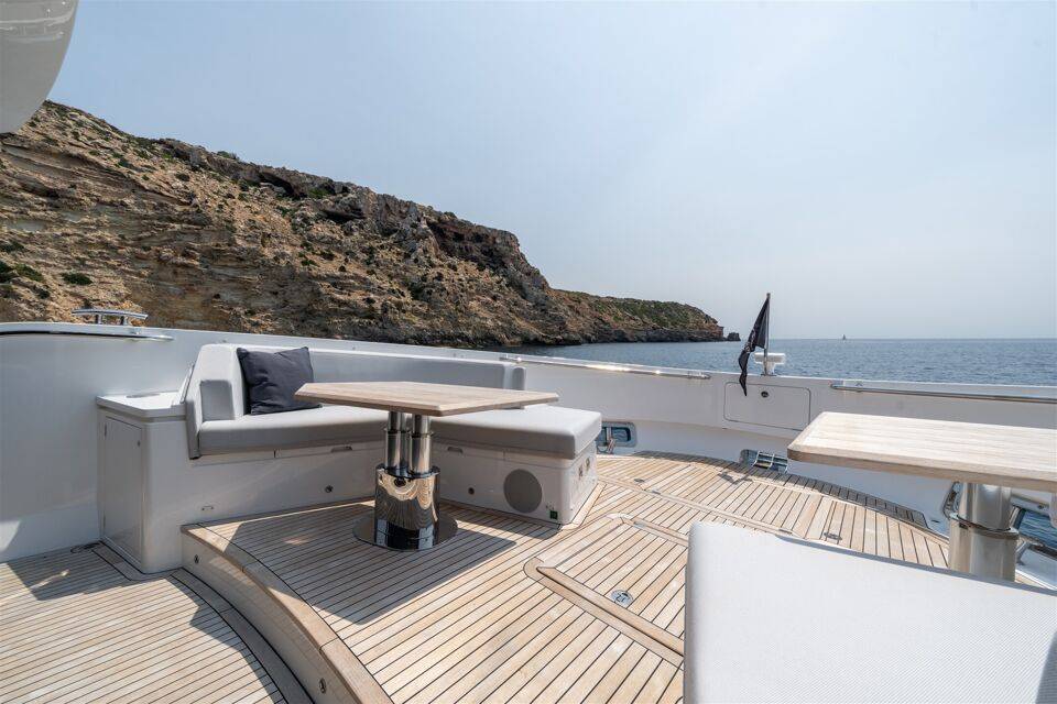 New 2026 Sunseeker 82 Ocean Enclosed for Sale | Vancouver, BC | M&P Yacht Centre