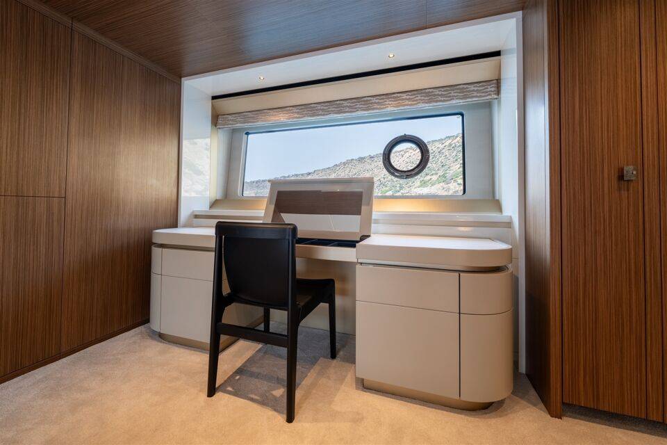 New 2026 Sunseeker 82 Ocean Enclosed for Sale | Vancouver, BC | M&P Yacht Centre