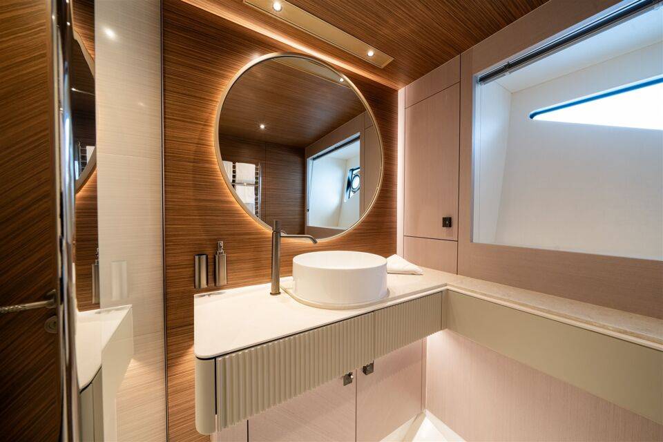 New 2026 Sunseeker 82 Ocean Enclosed for Sale | Vancouver, BC | M&P Yacht Centre