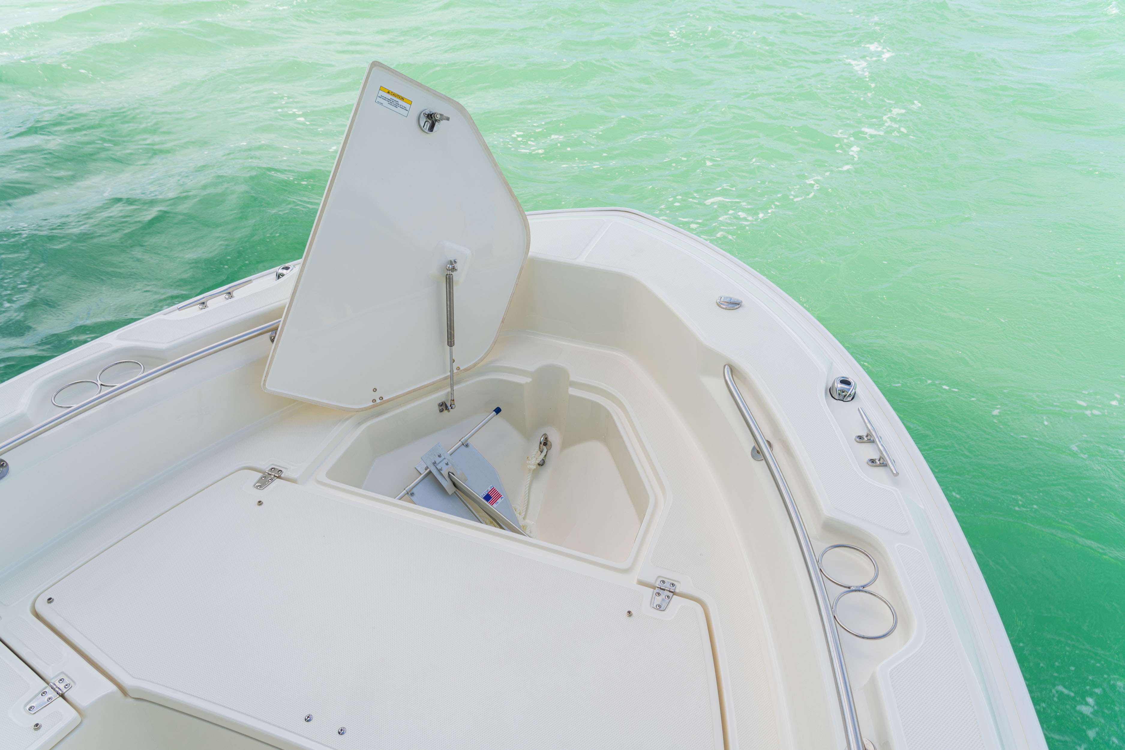 2026 Boston Whaler 250 Dauntless-20