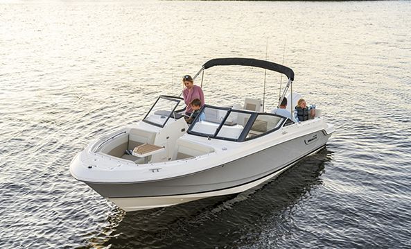 2026 Boston Whaler 210 Vantage -2