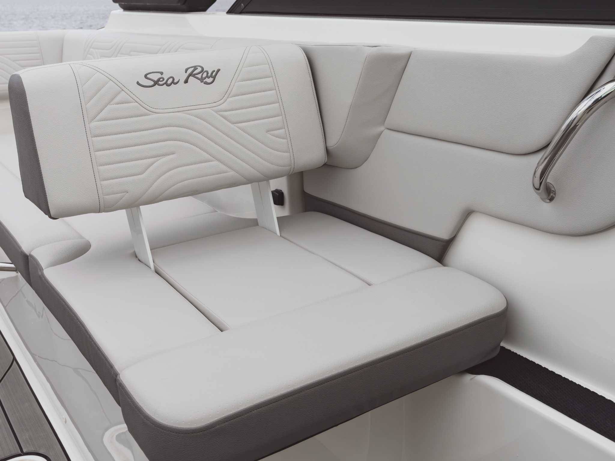 2026 Sea Ray SDX 270 Surf -24