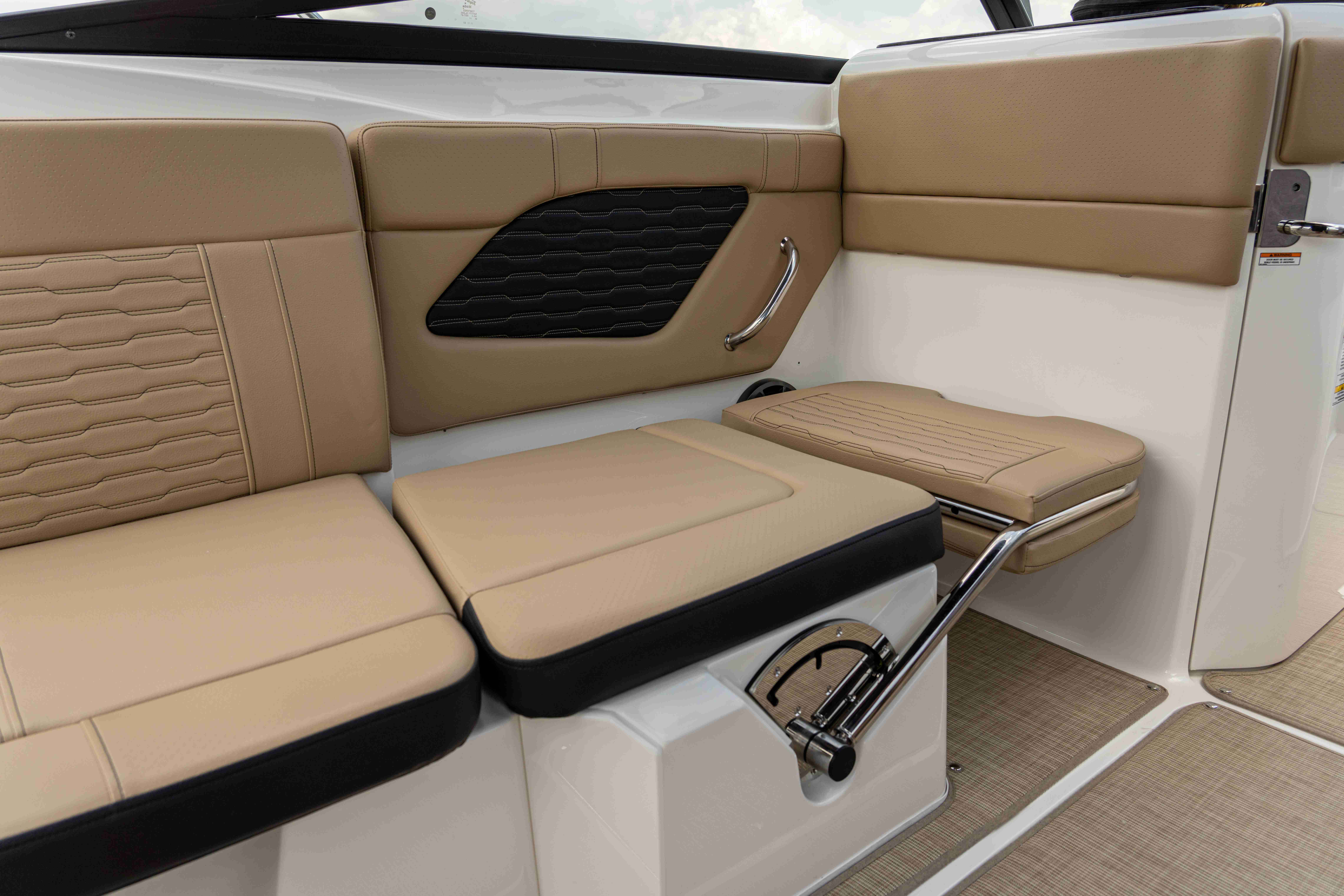 2026 Sea Ray SPX 230-9