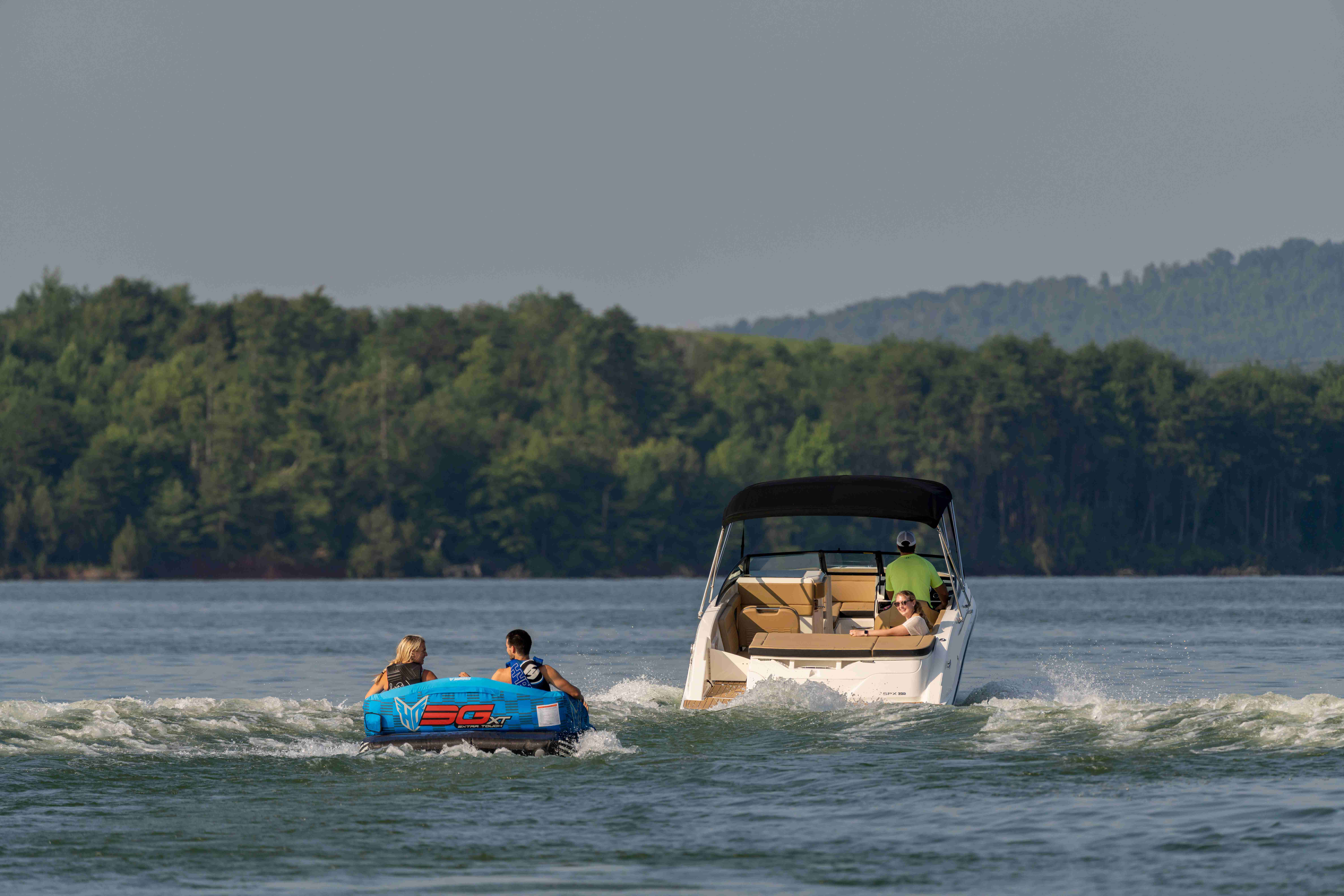 2026 Sea Ray SPX 230-16