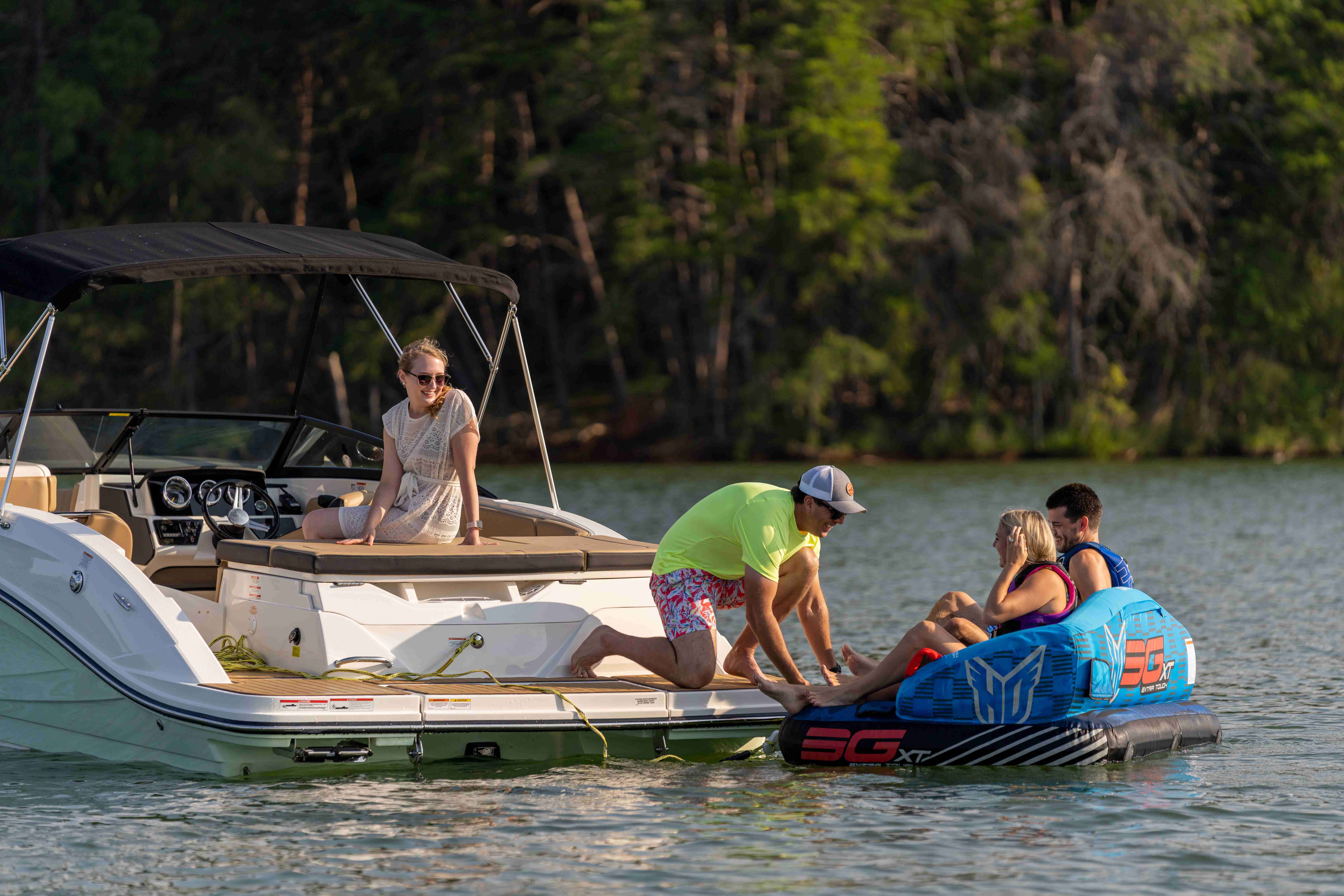 2026 Sea Ray SPX 230-17