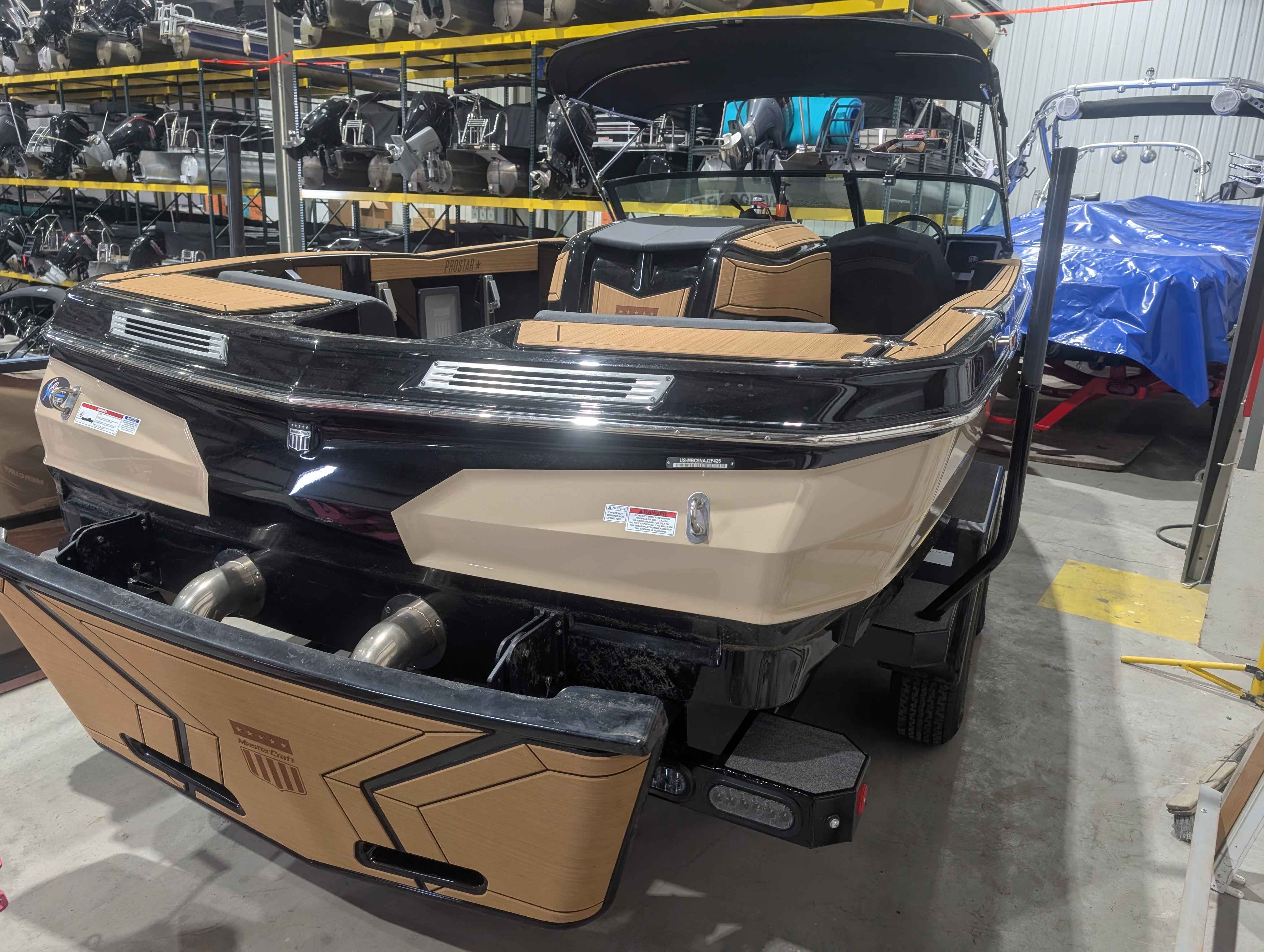 boat-carouselImage-image