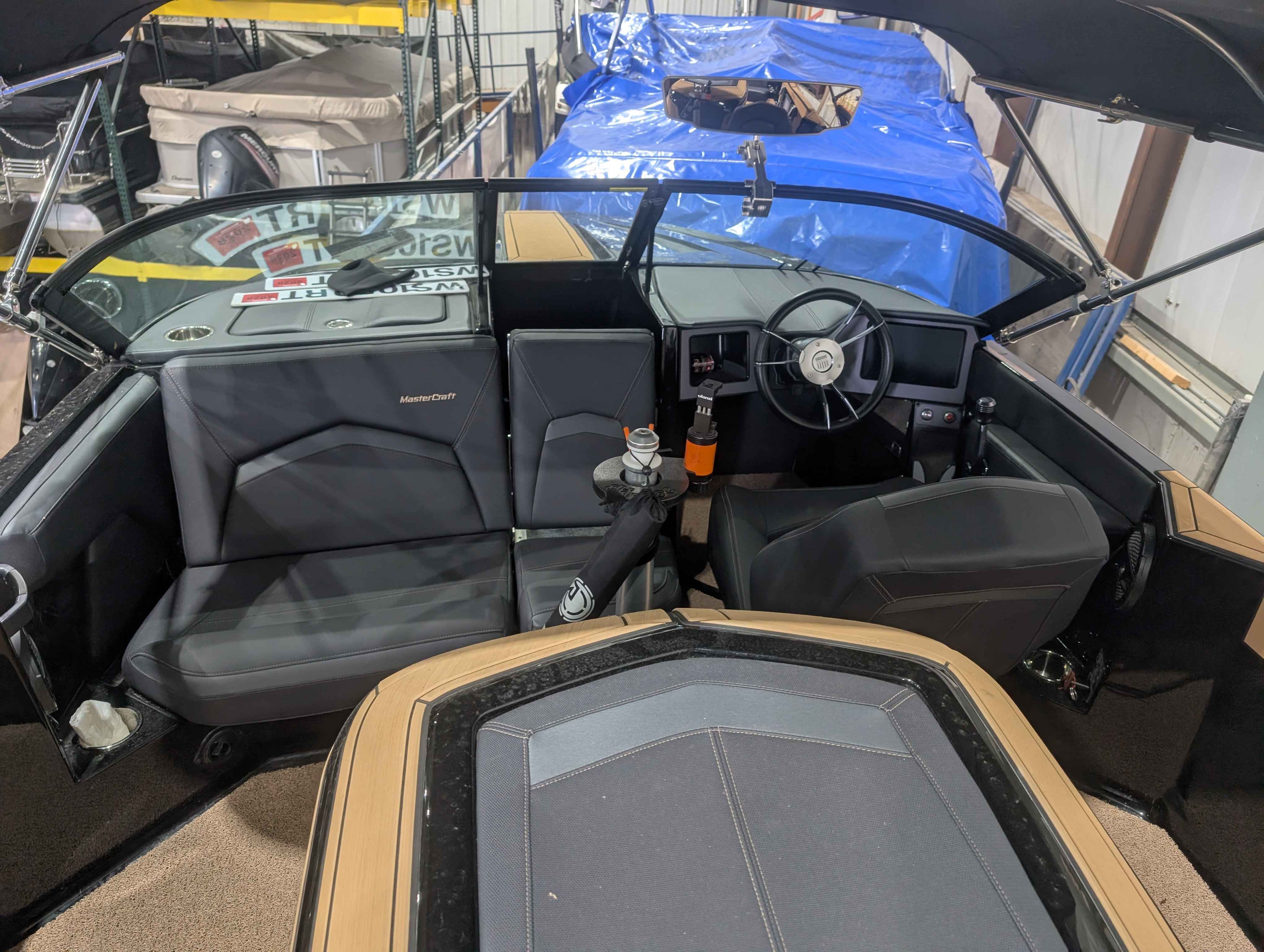 boat-carouselImage-image