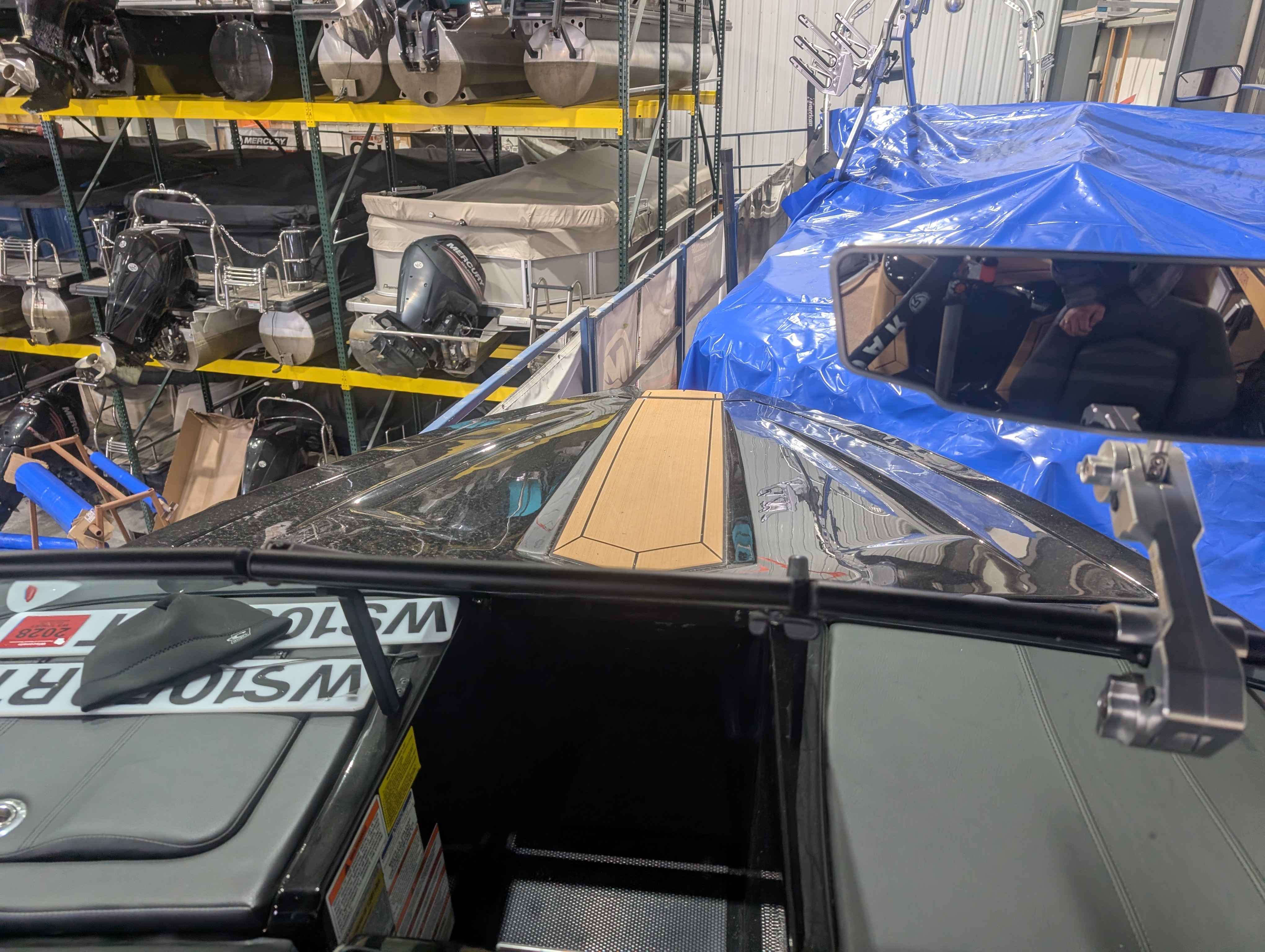 boat-carouselImage-image