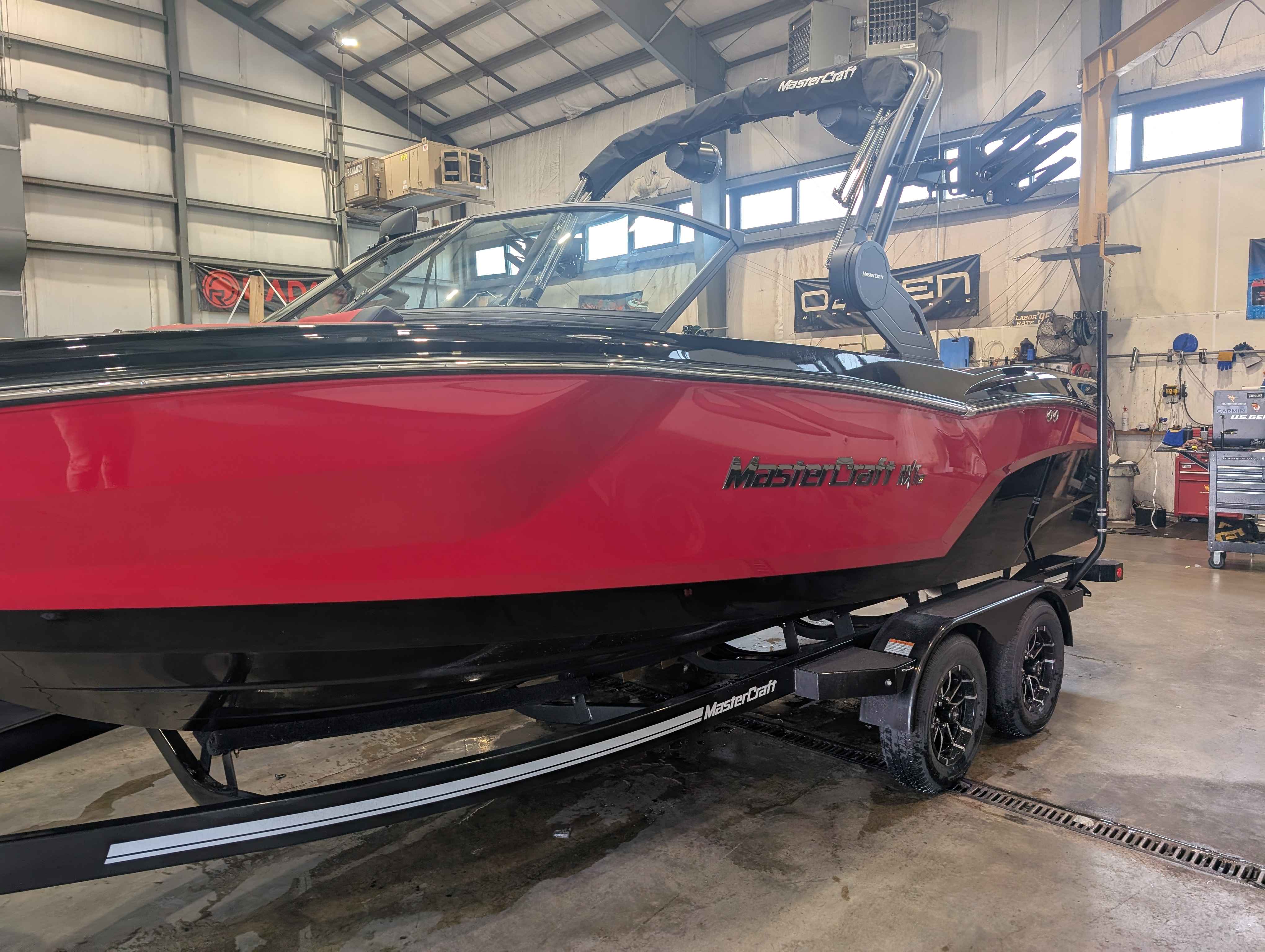 boat-carouselImage-image