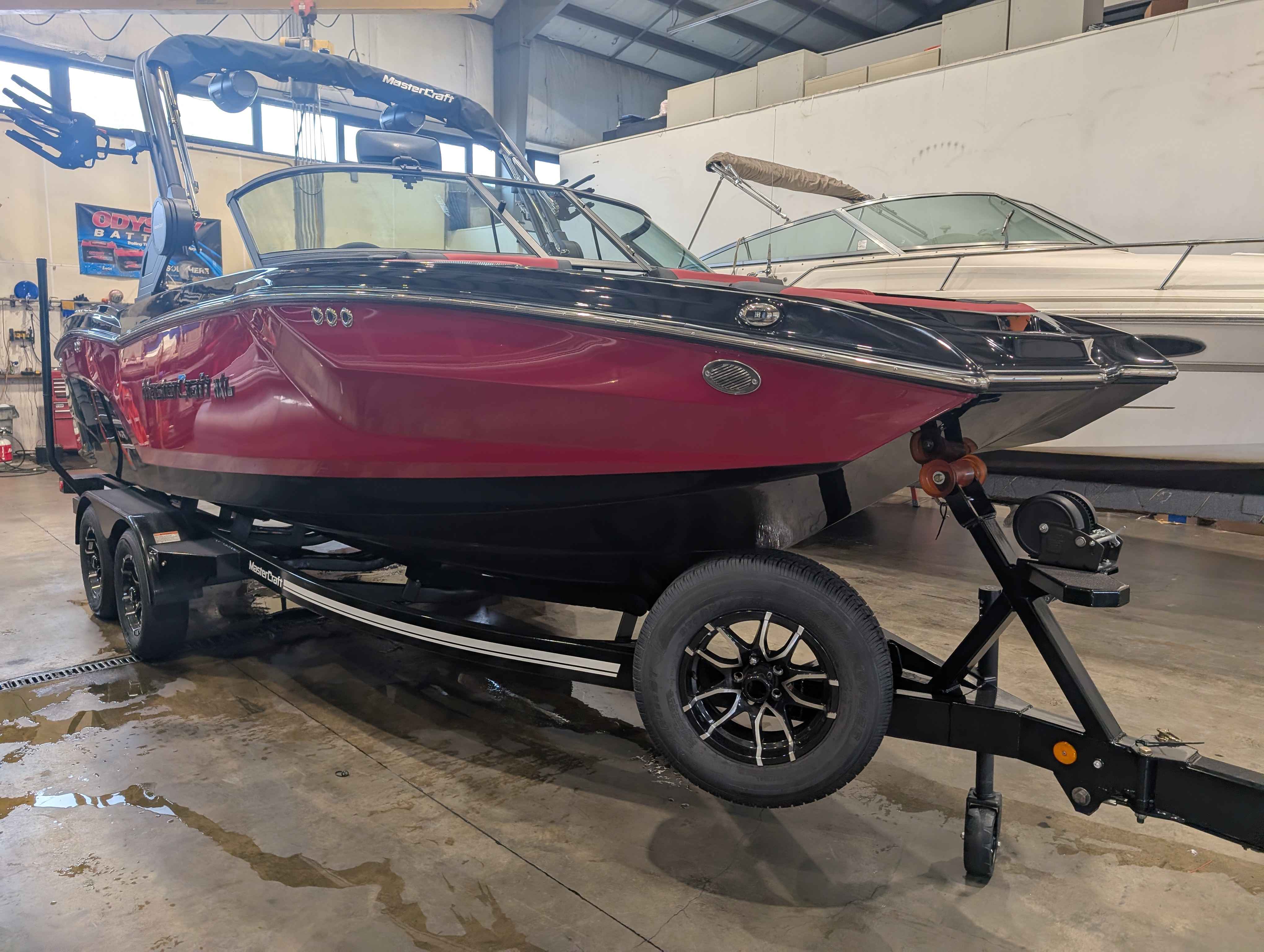 boat-carouselImage-image