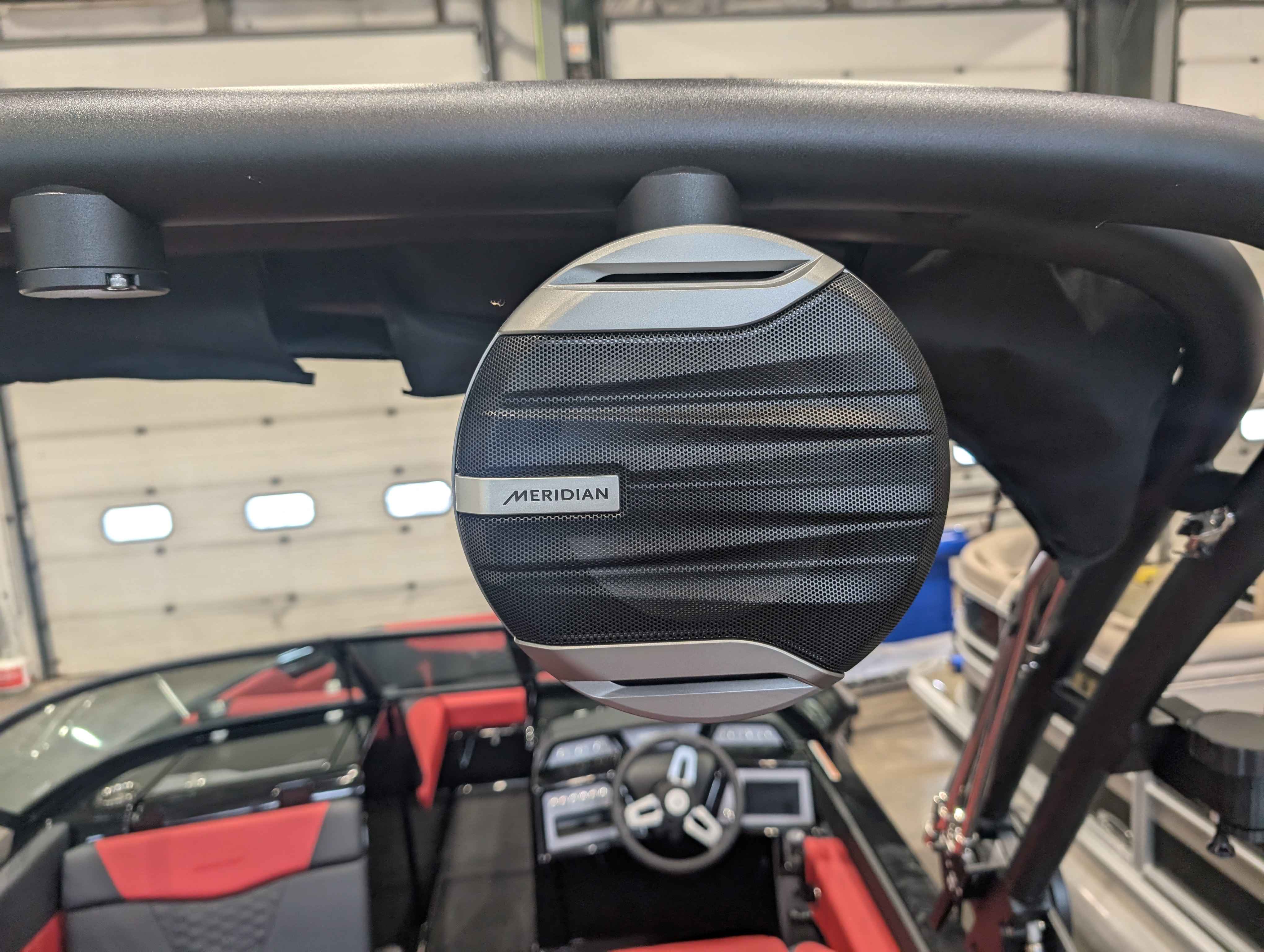 boat-carouselImage-image