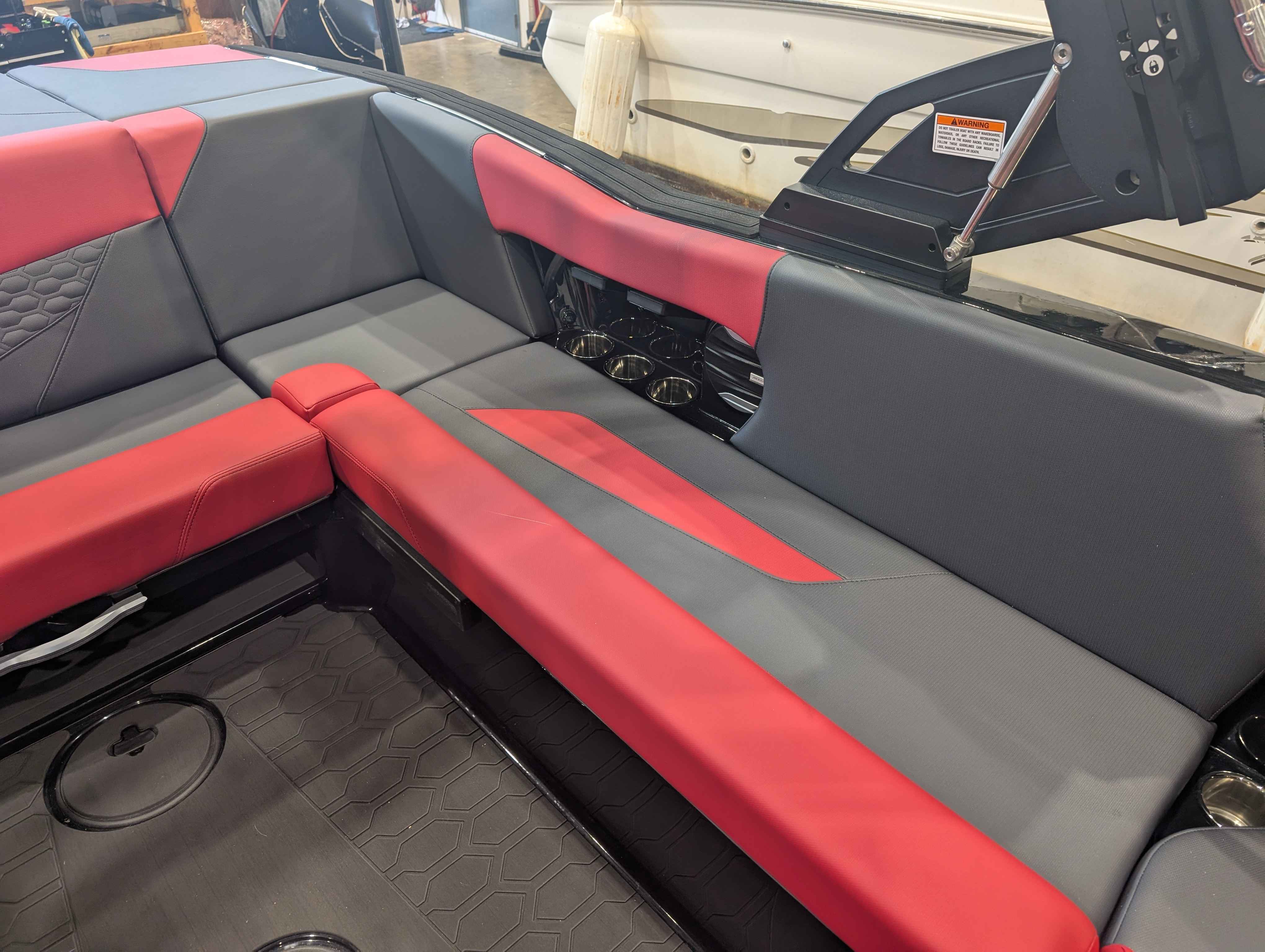 boat-carouselImage-image