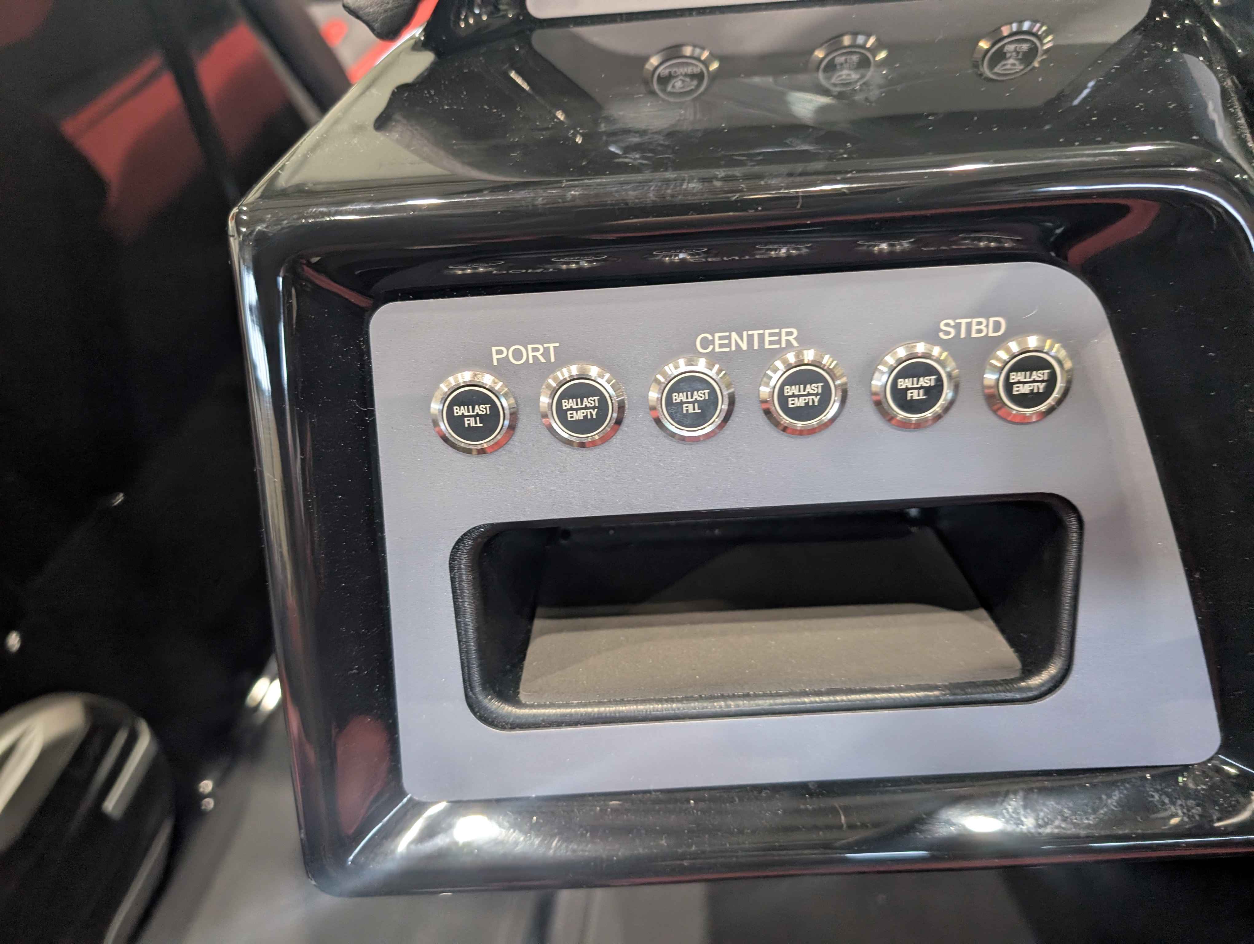 boat-carouselImage-image