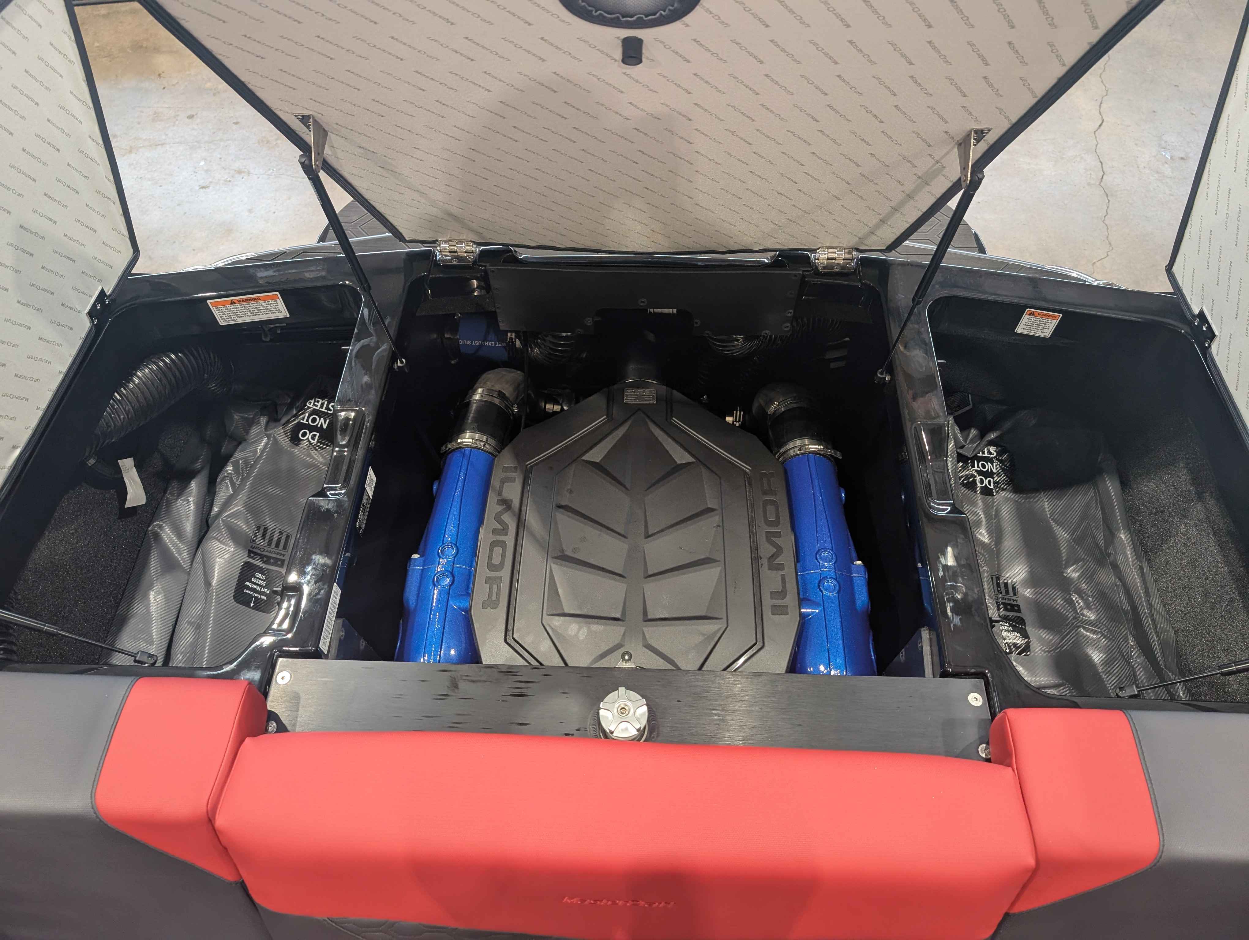 boat-carouselImage-image