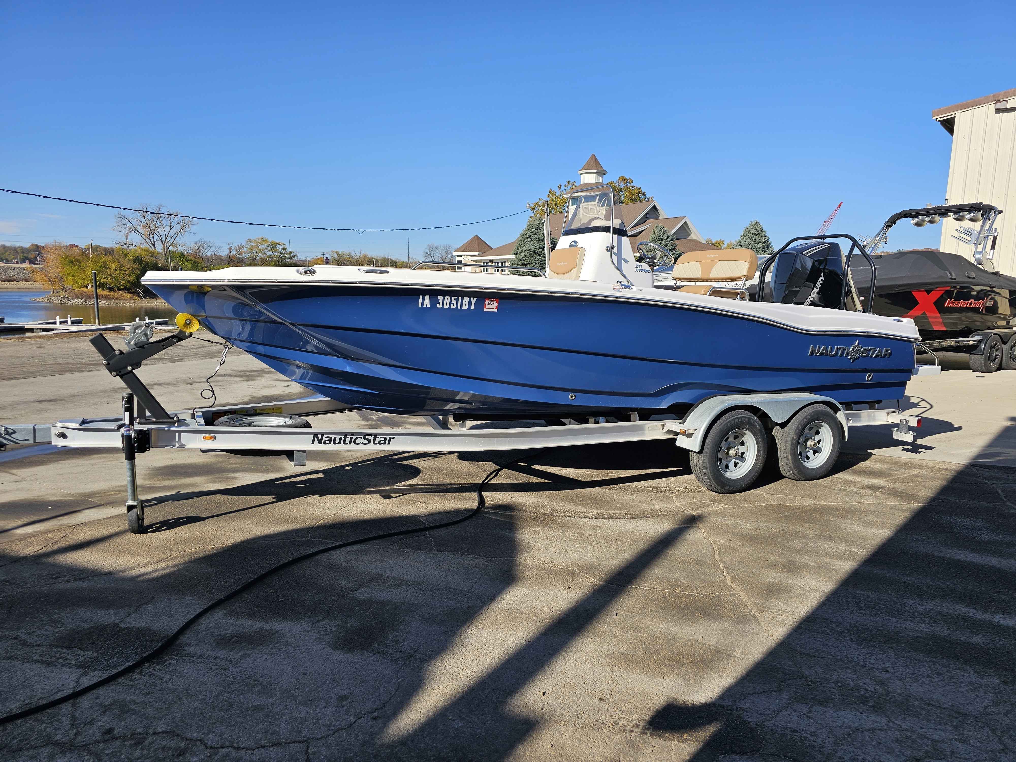 featuredCaruousel-dummy-image