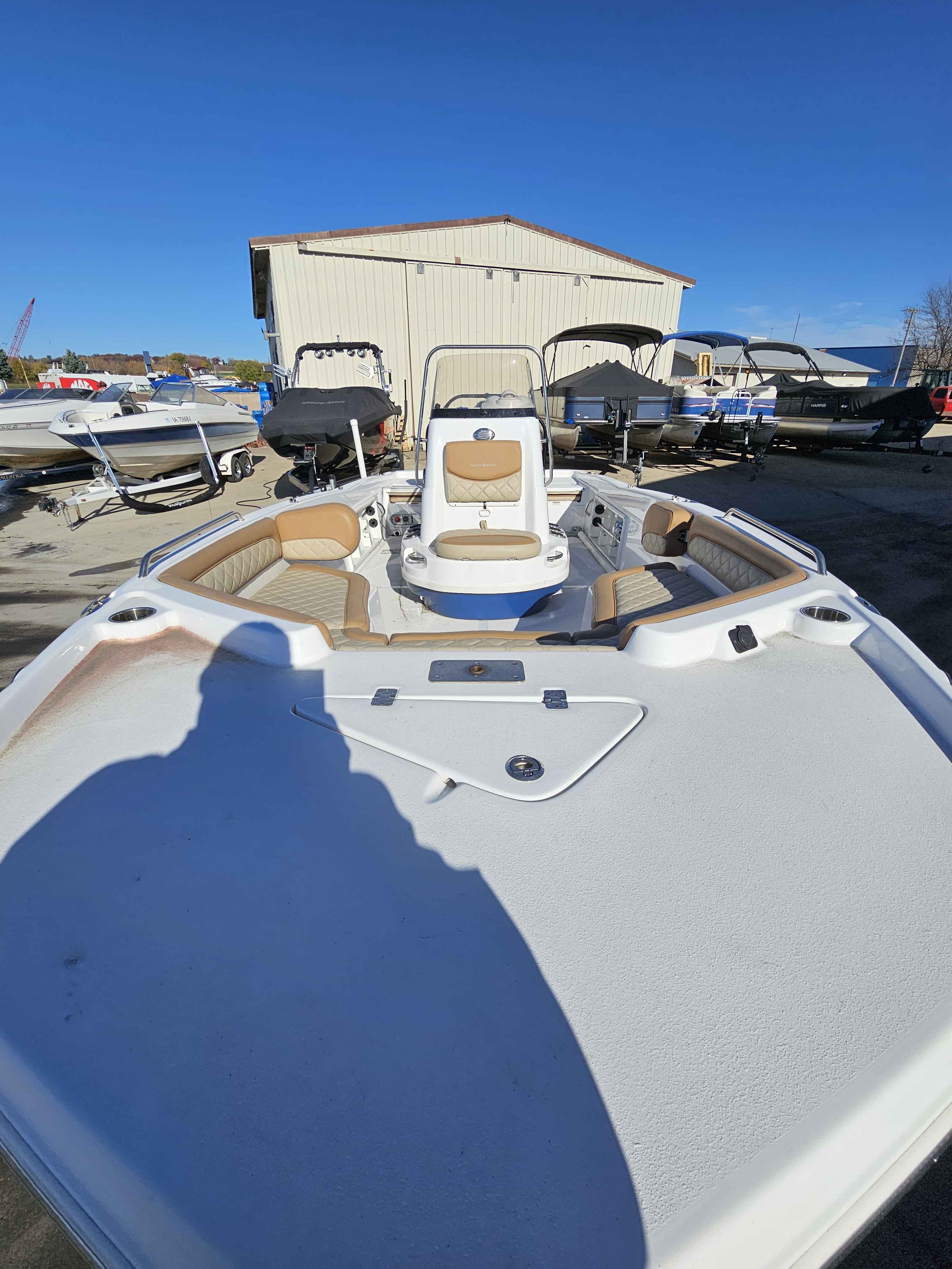 boat-carouselImage-image