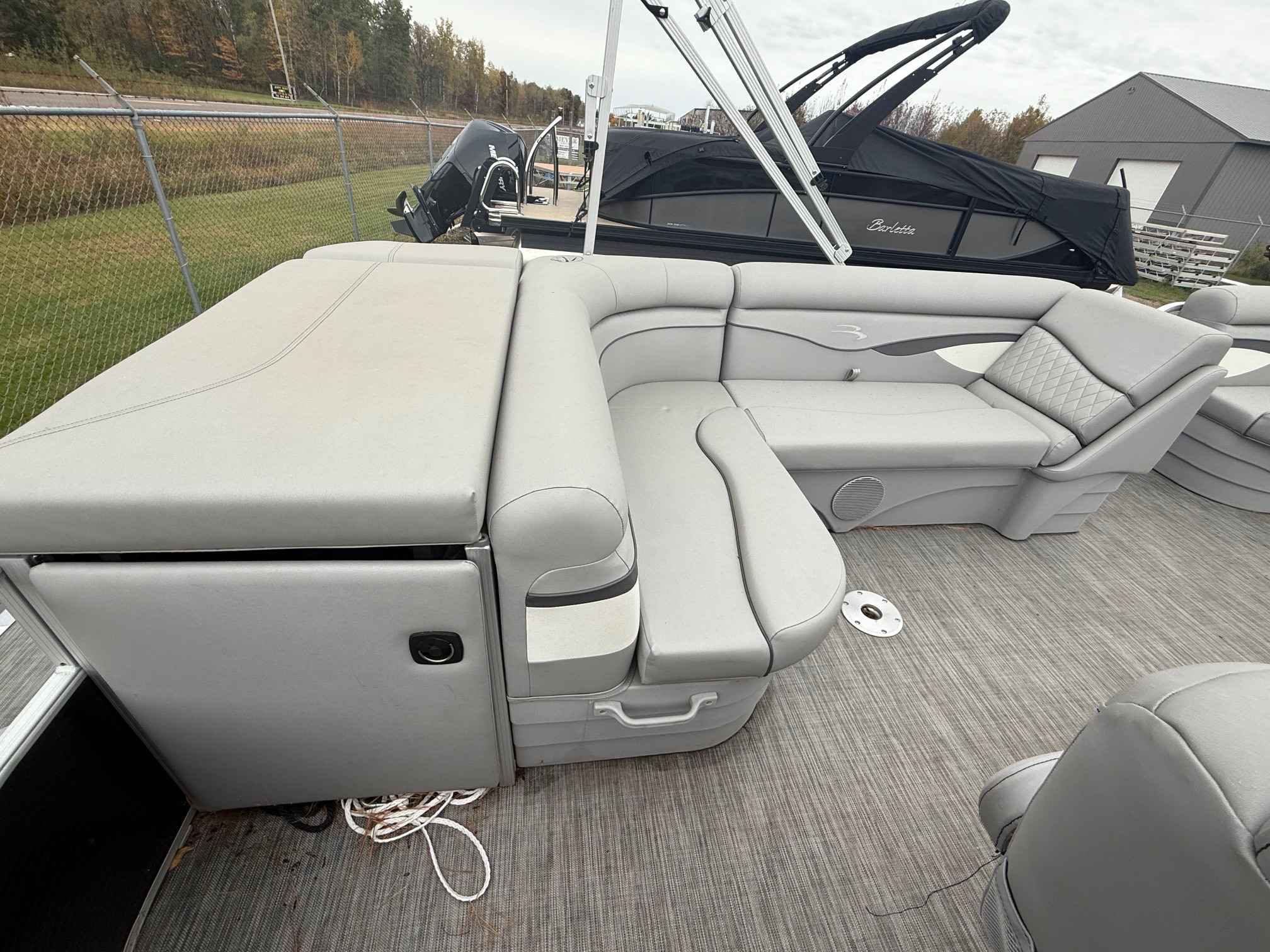 boat-carouselImage-image