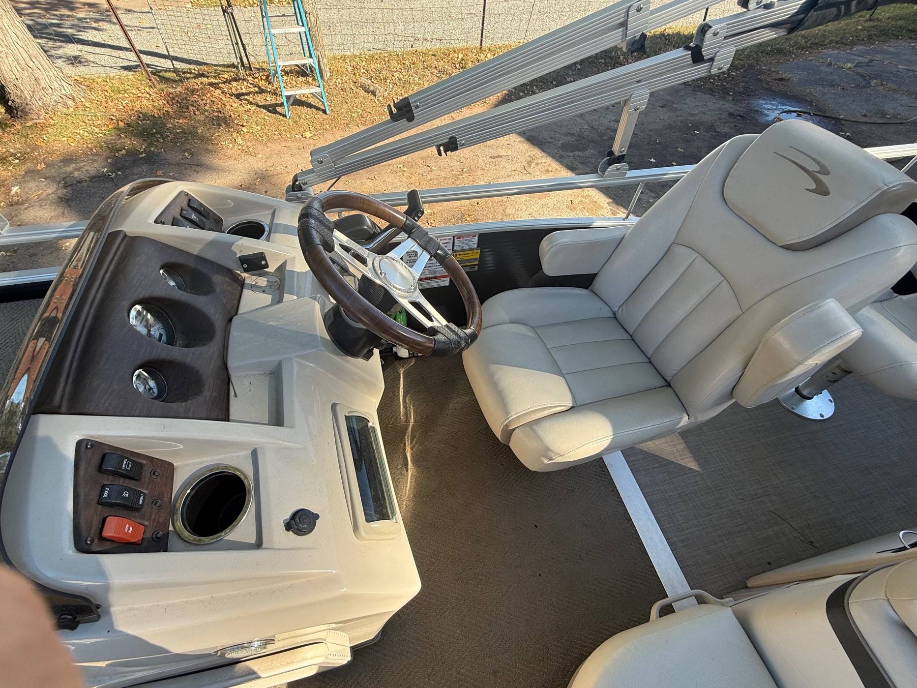 boat-carouselImage-image