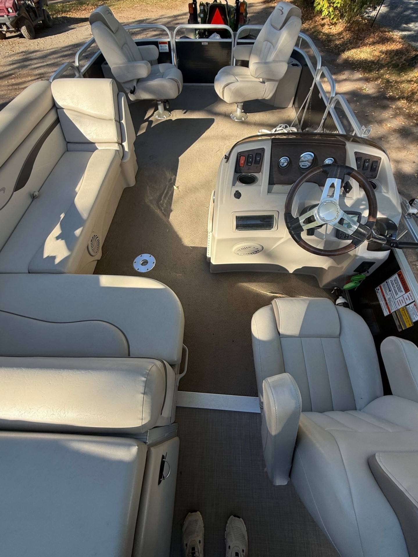 boat-carouselImage-image