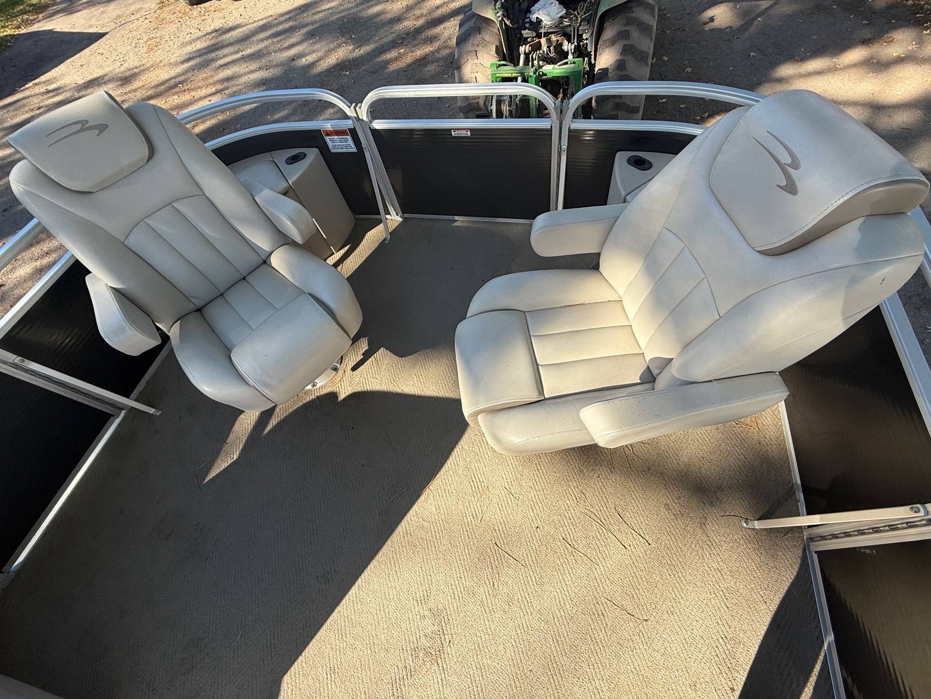 boat-carouselImage-image