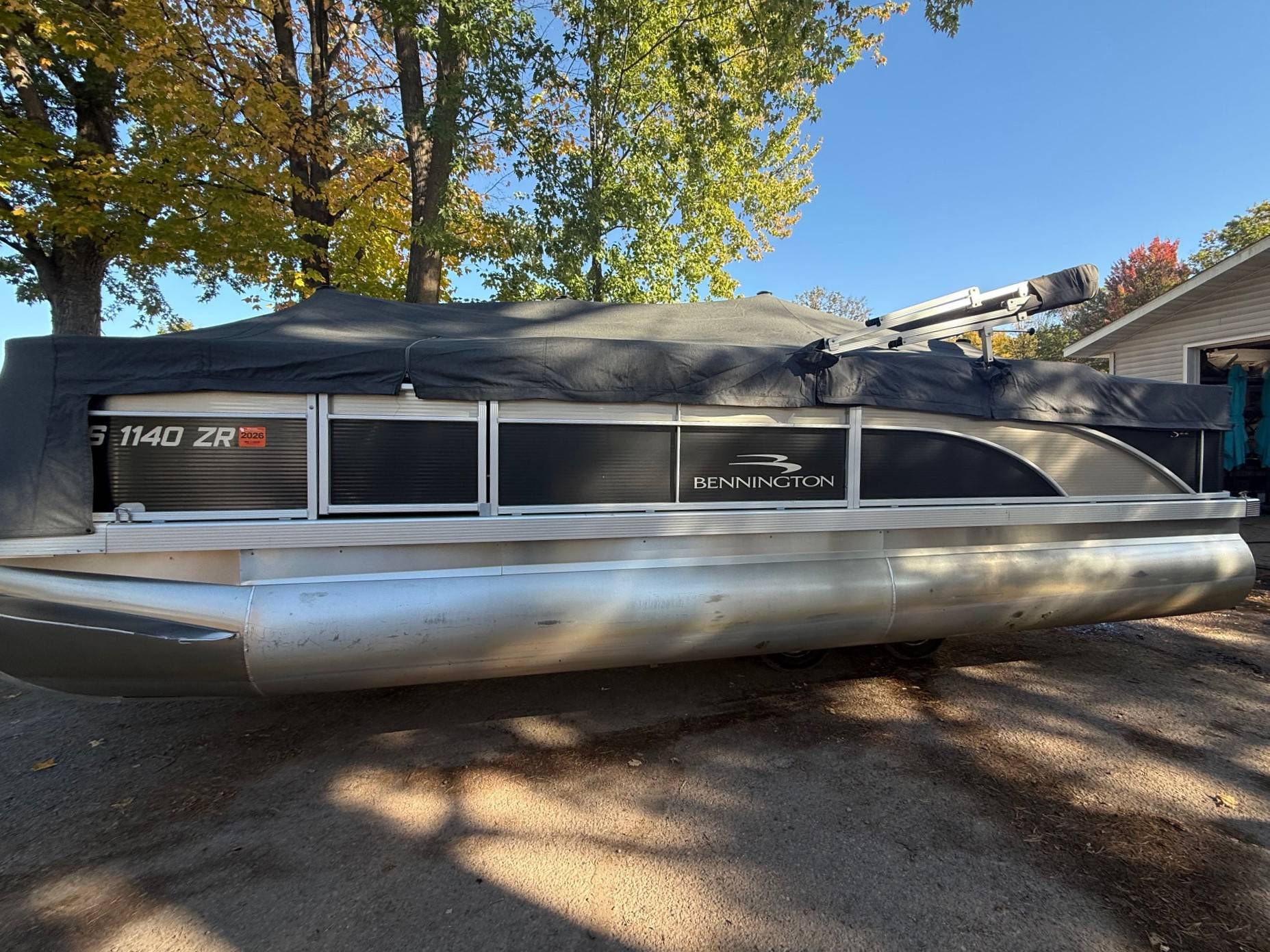 boat-carouselImage-image