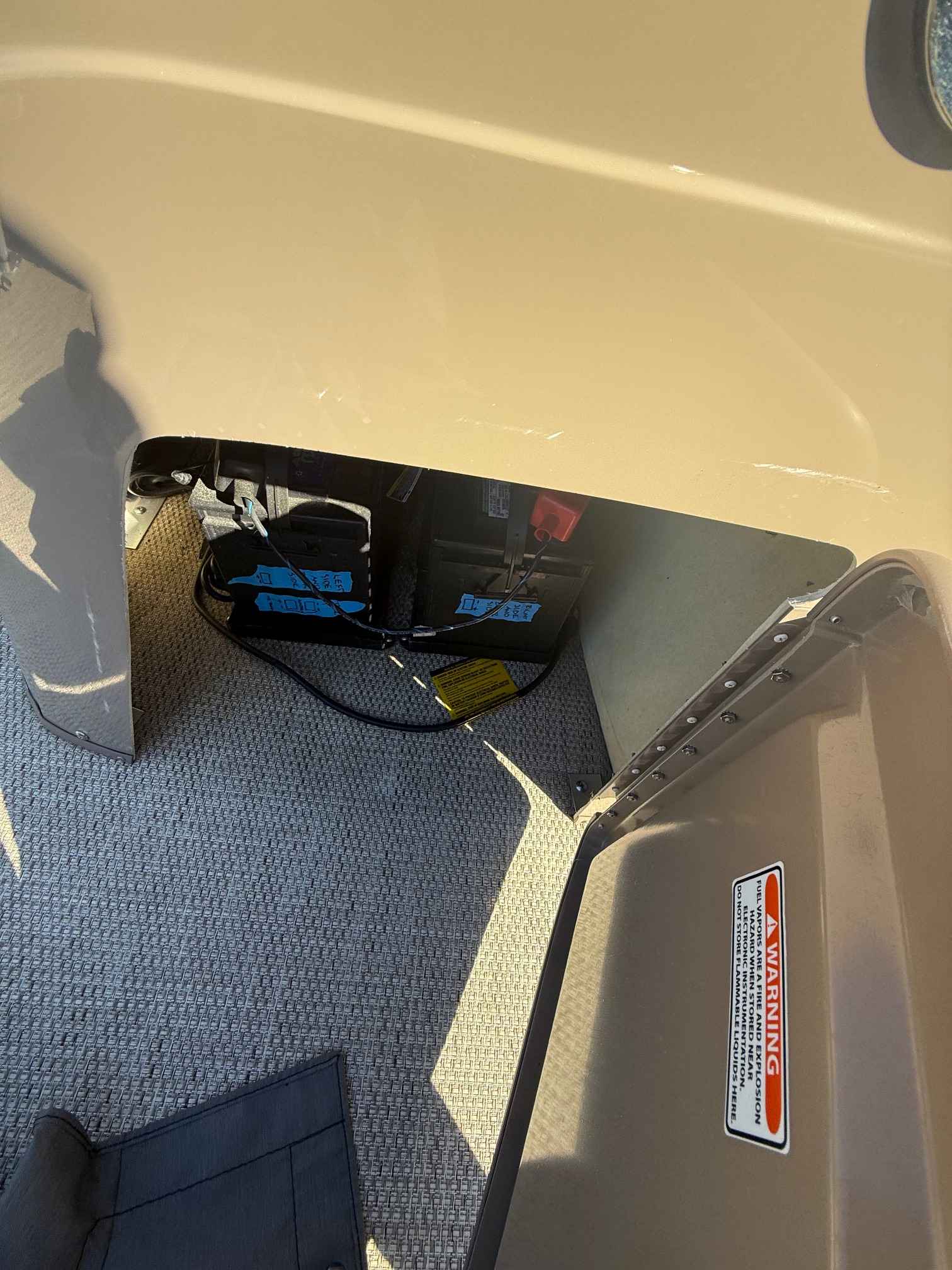 boat-carouselImage-image