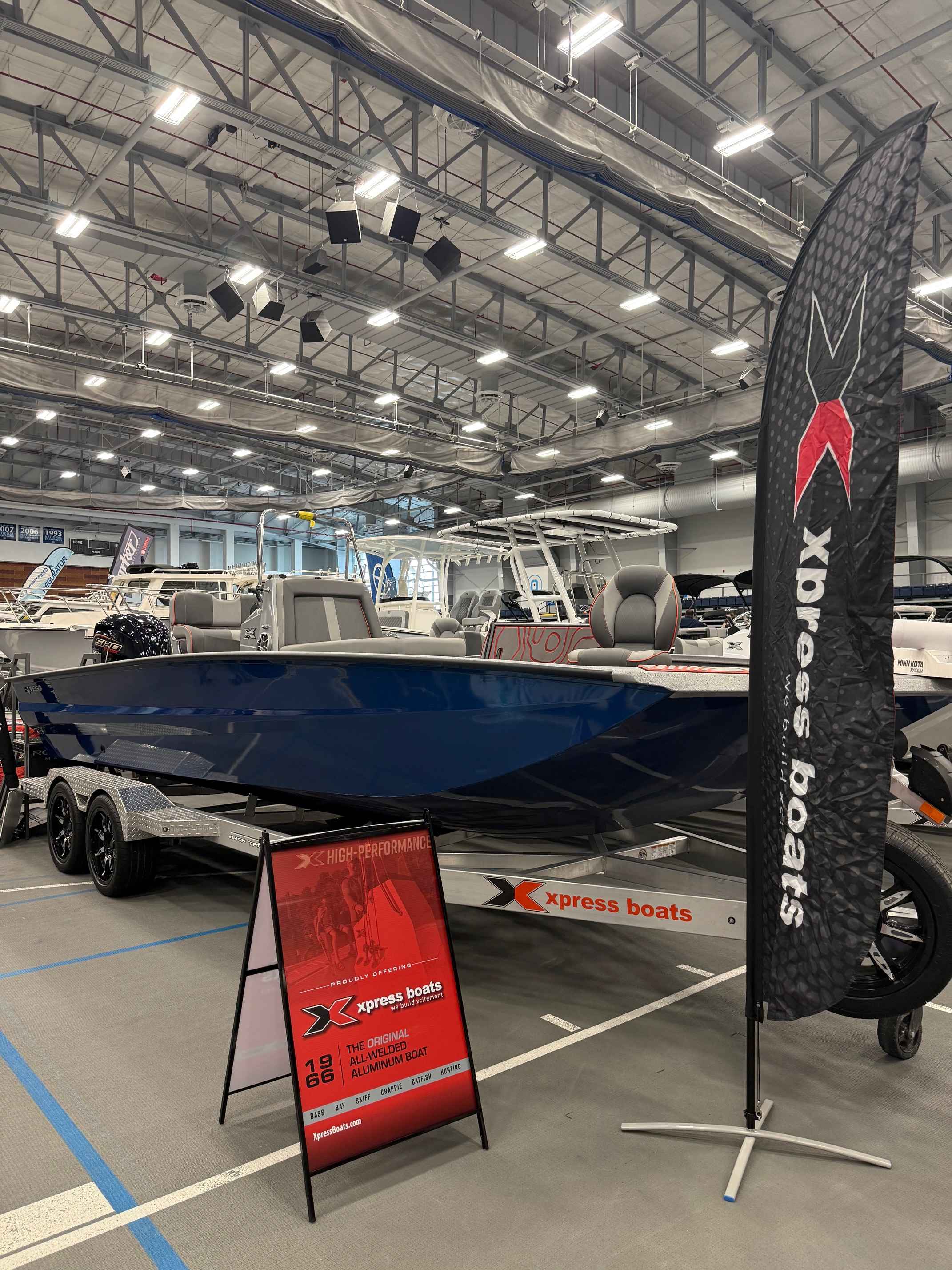 2025 Xpress Hyper-Lift Bay-23