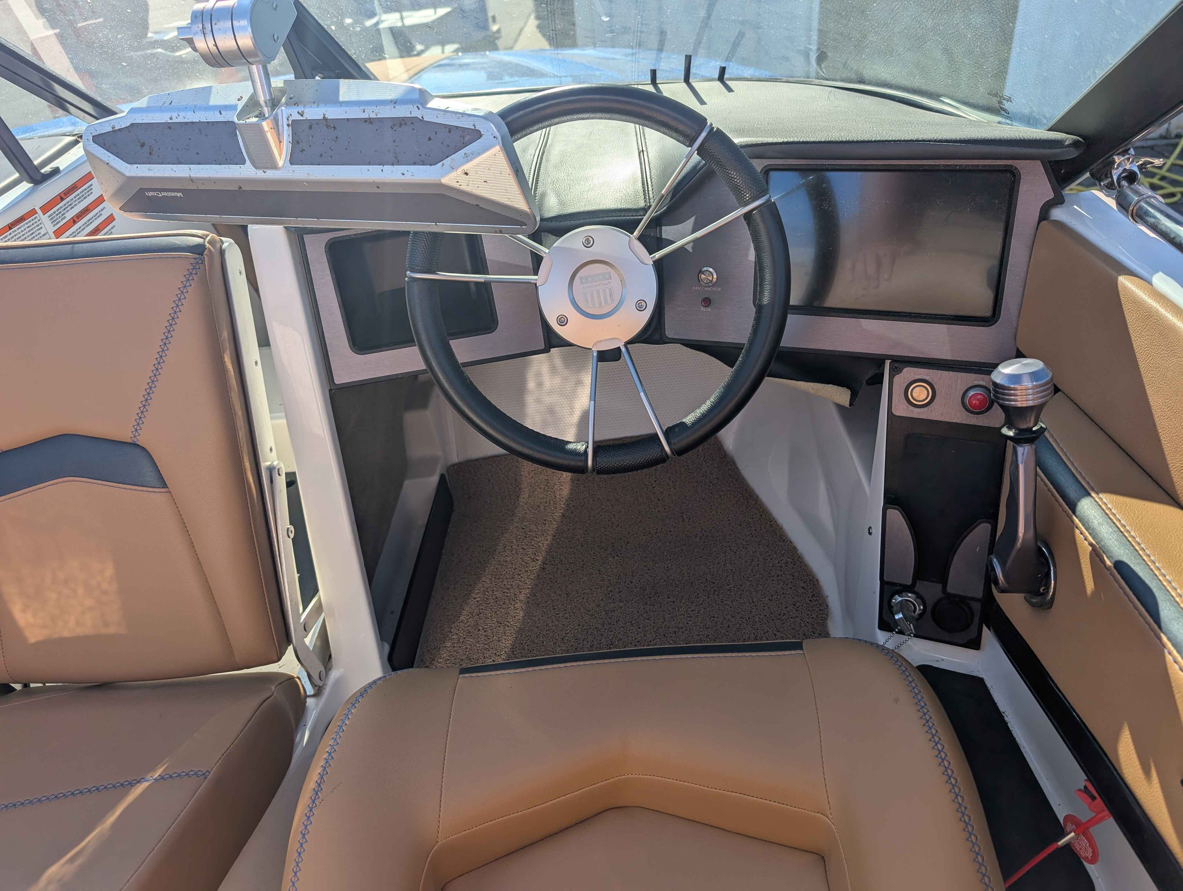 boat-carouselImage-image