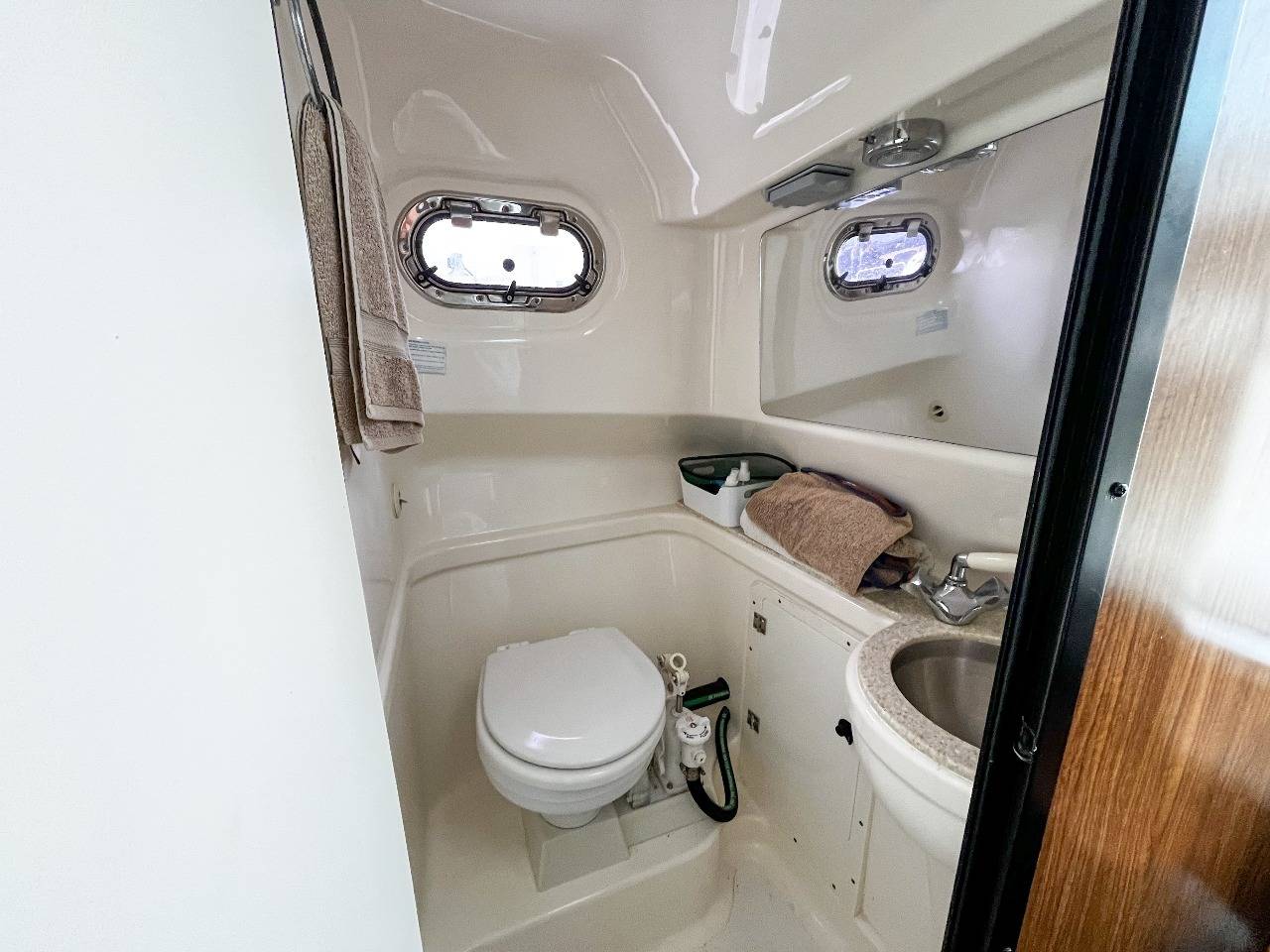 Pre-Owned 2014 Pursuit 285 for Sale | Vancouver, BC | M&P Yacht Centre