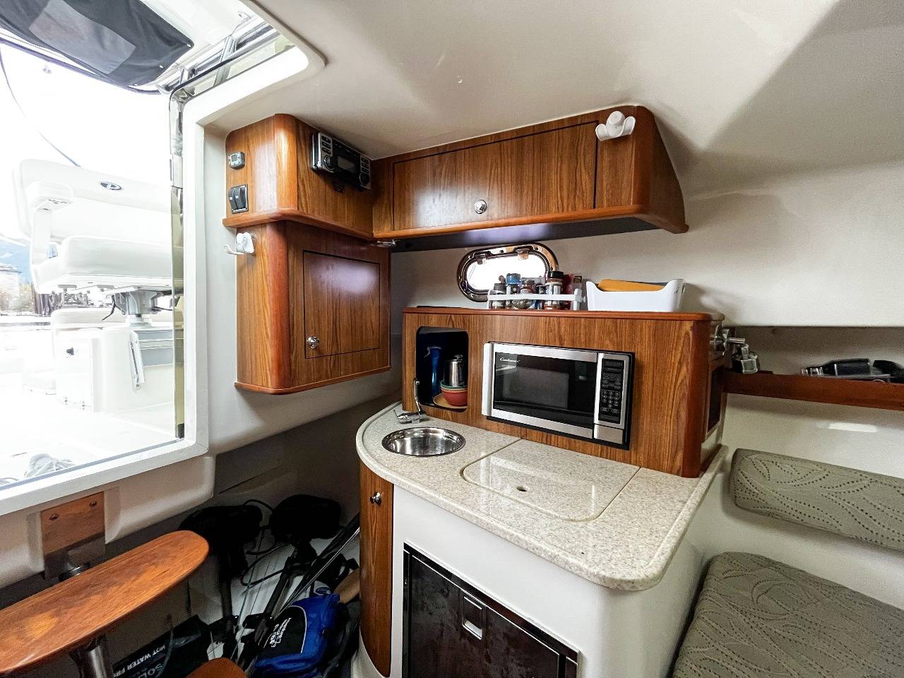 Pre-Owned 2014 Pursuit 285 for Sale | Vancouver, BC | M&P Yacht Centre