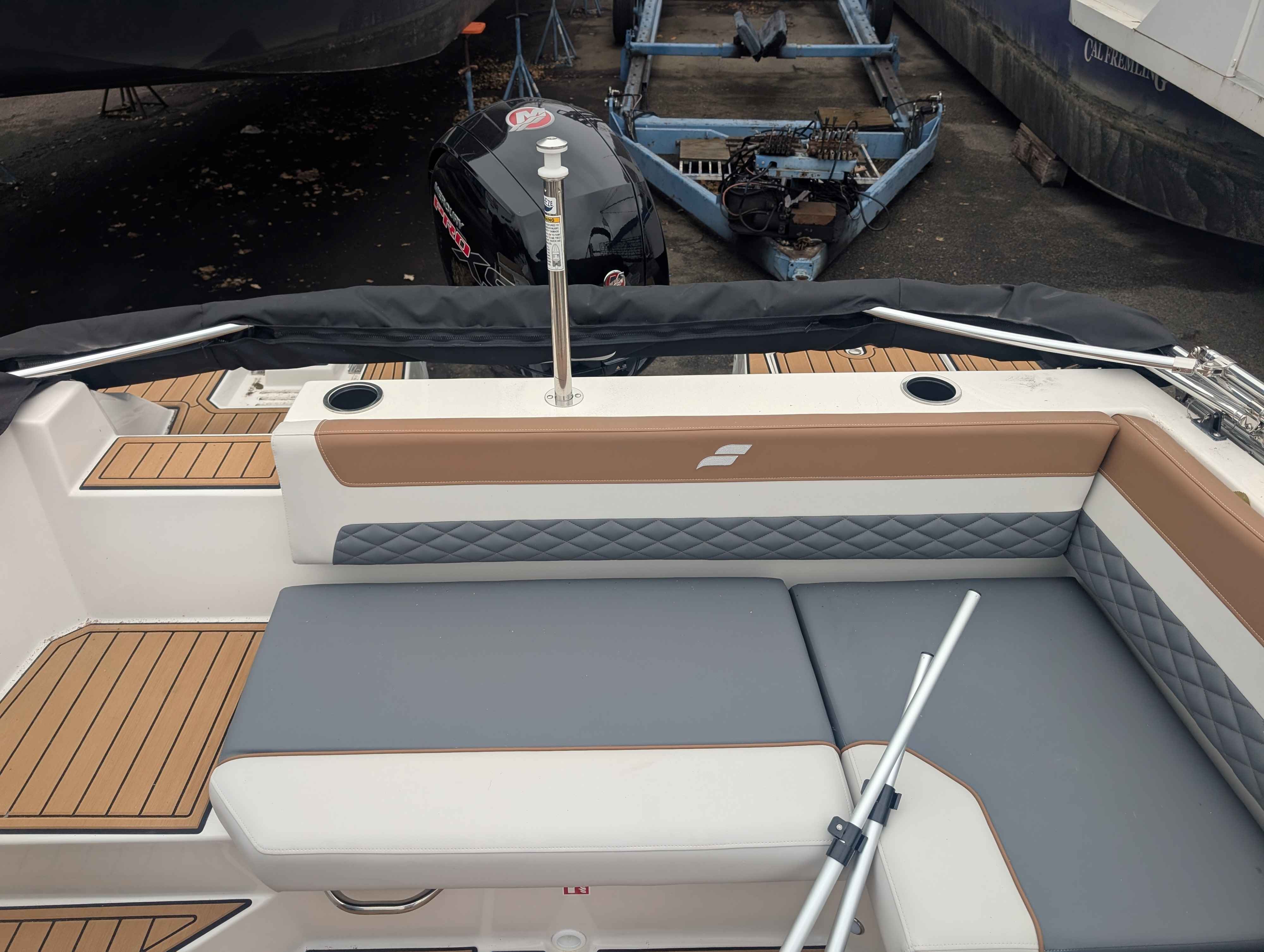 boat-carouselImage-image