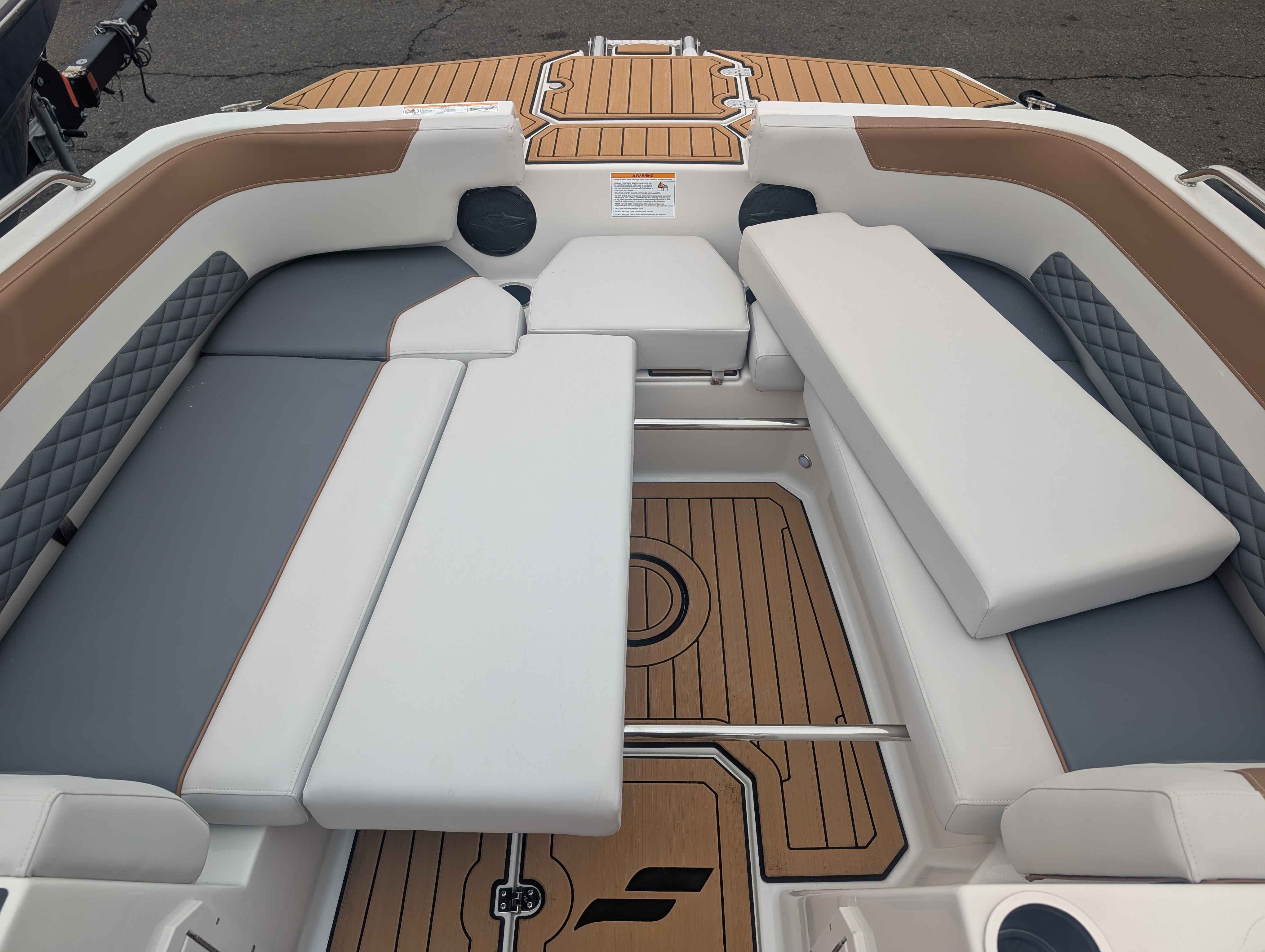 boat-carouselImage-image