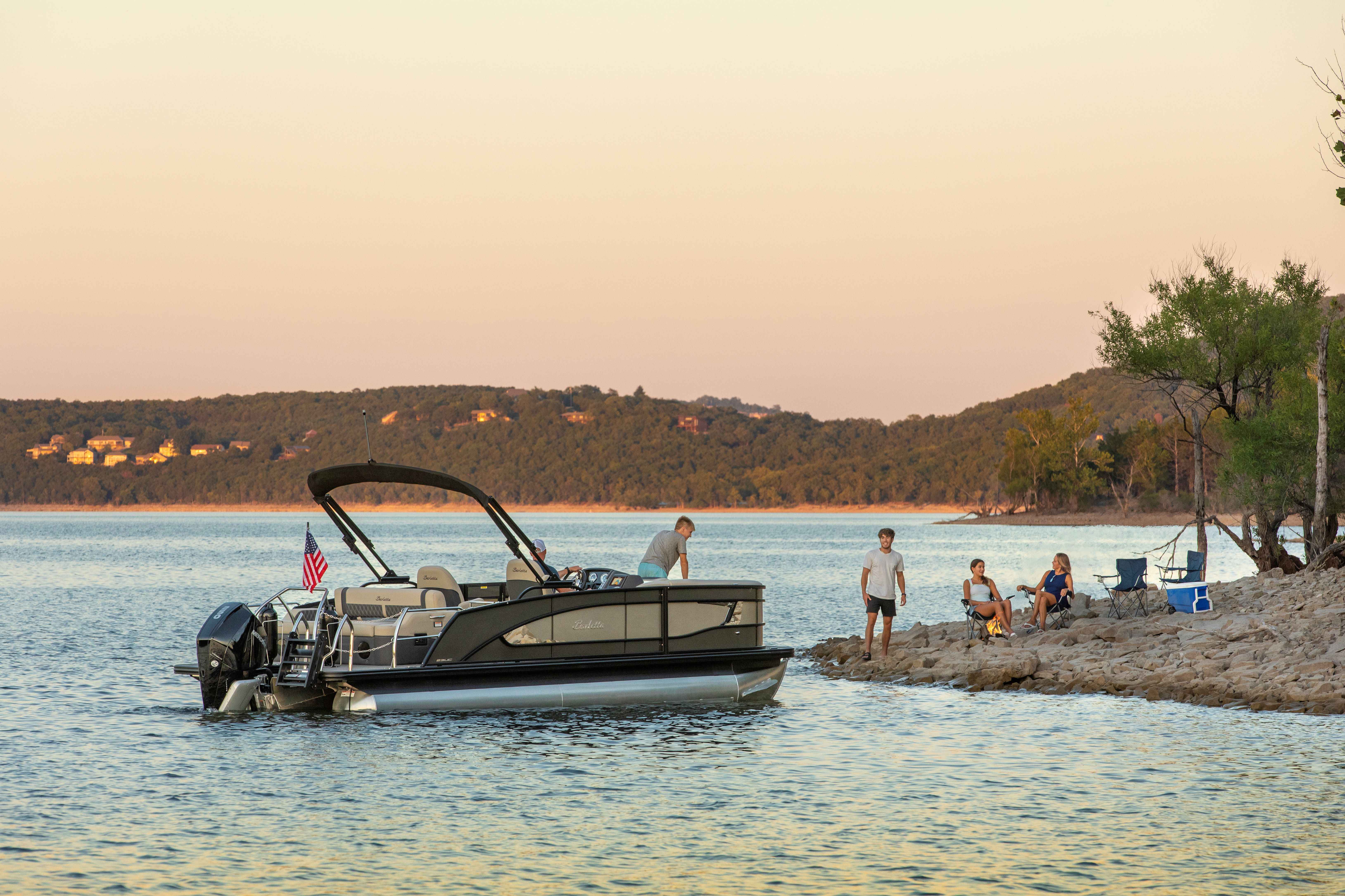 boat-carouselImage-image