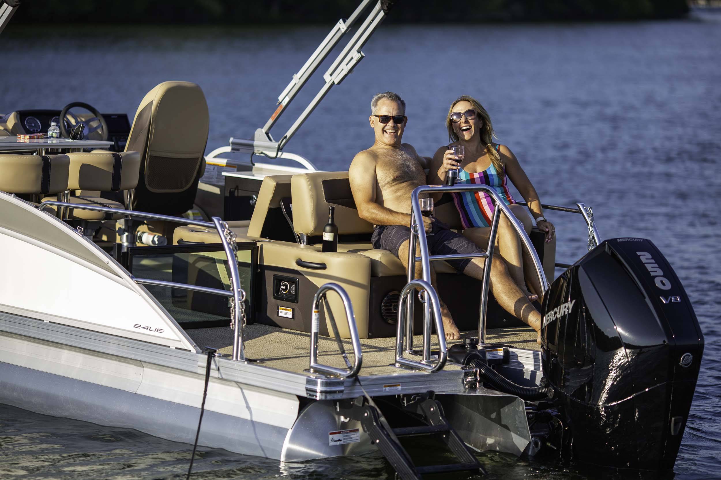 boat-carouselImage-image