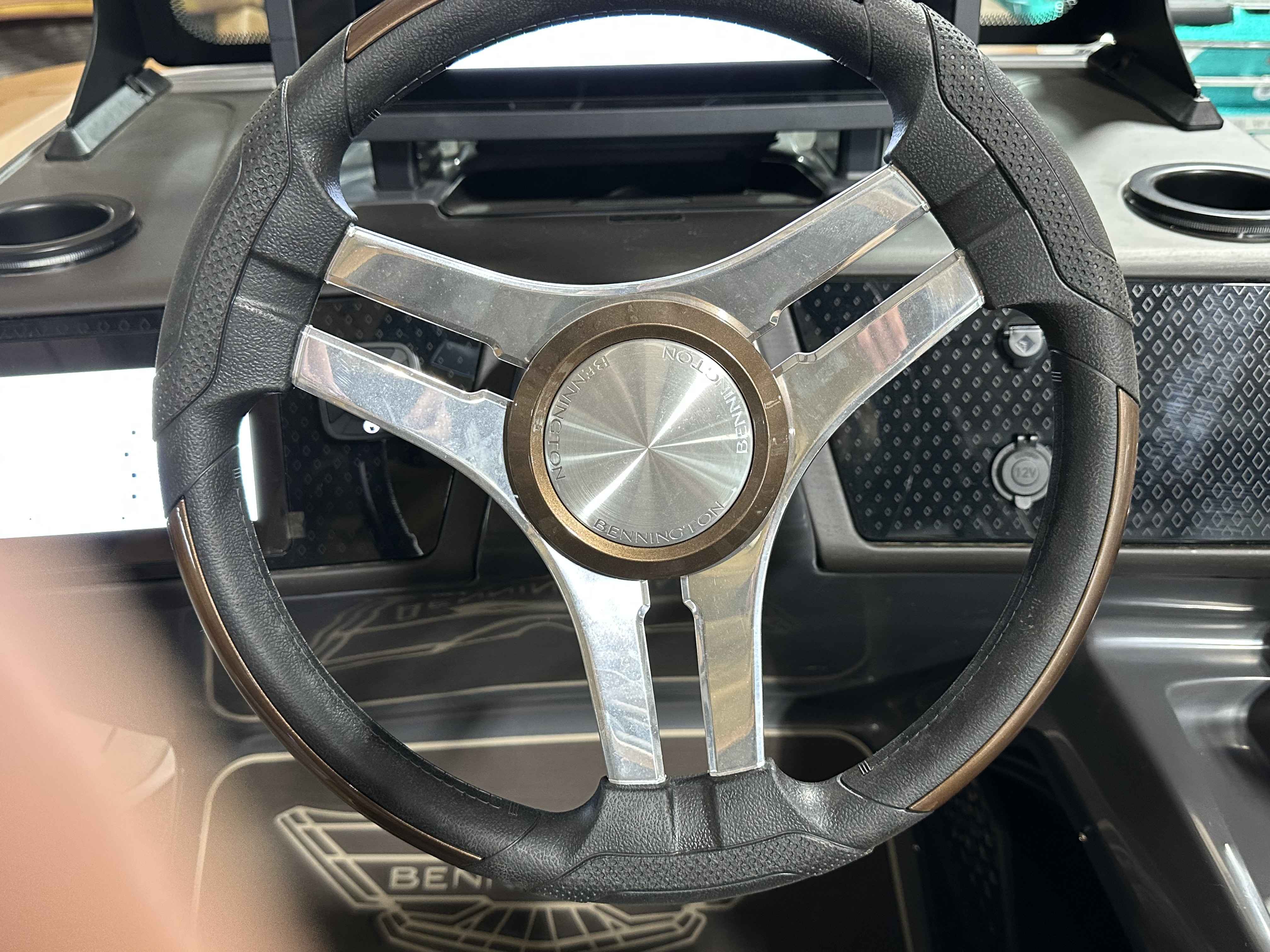 2025 Bennington 24MFB-8