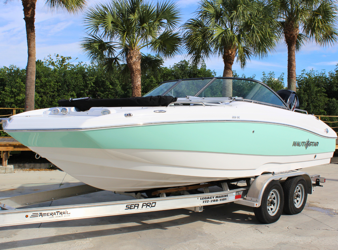 2024 Nauticstar 203 DC Deck0