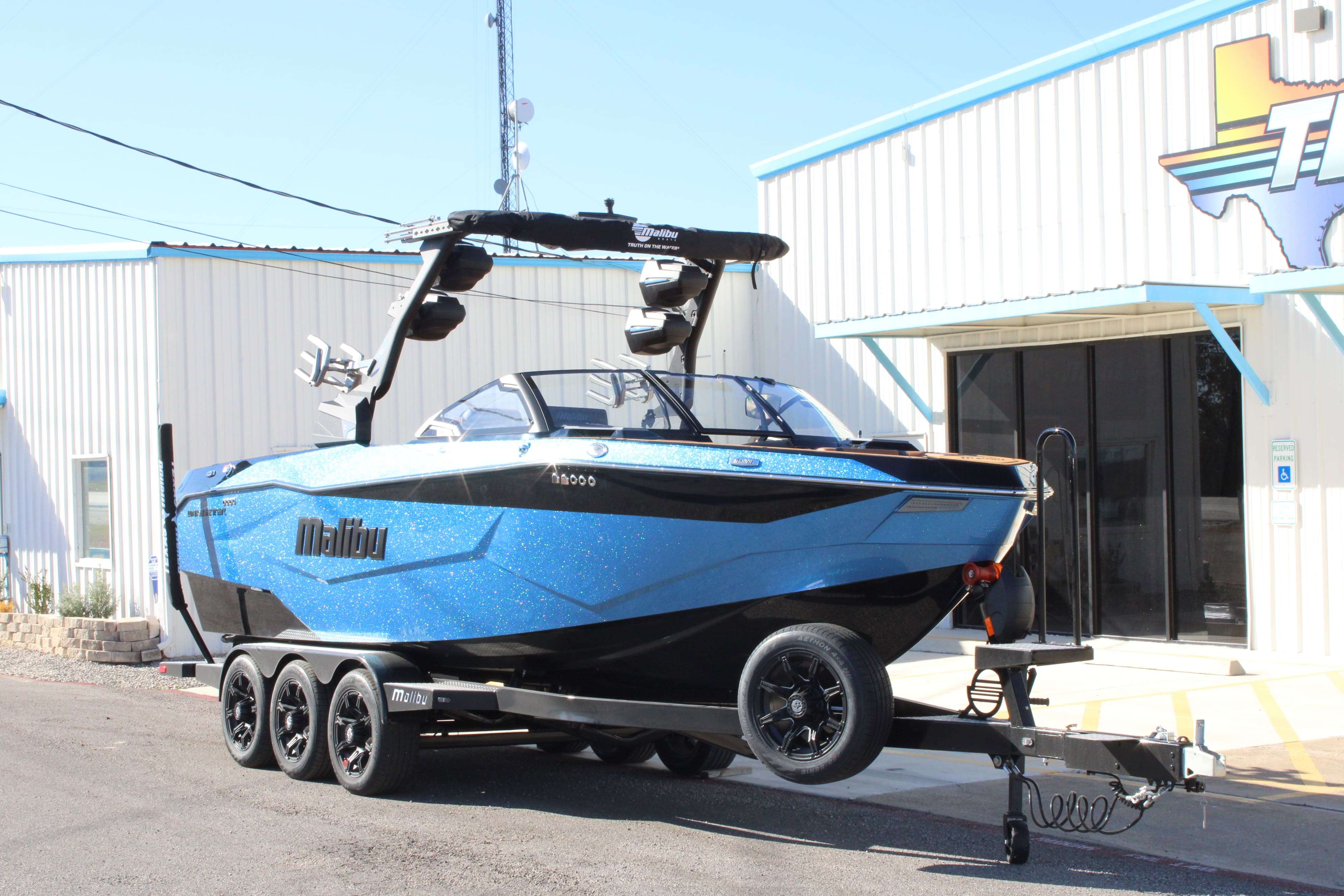 2026 Malibu Boats Wakesetter 25 LSV-2
